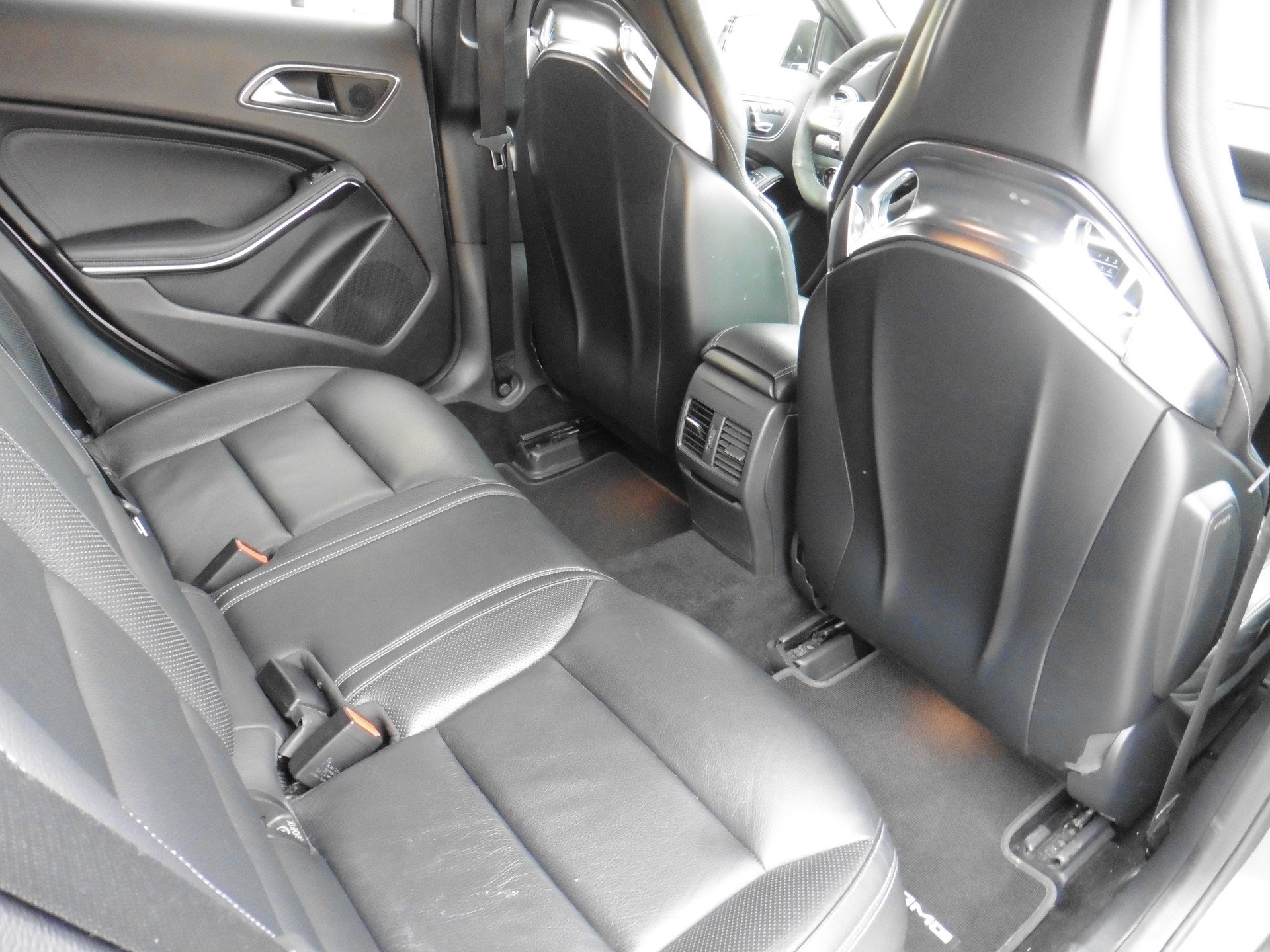 MERCEDES-BENZ A 45 AMG 4Matic Speedshift 7G-DCT-image-24