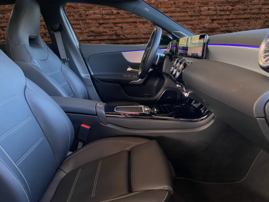 MERCEDES-BENZ A 220 4Matic 8G-DCT-image-12