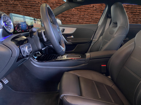 MERCEDES-BENZ A 220 4Matic 8G-DCT-image-11