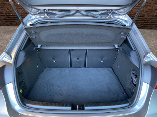 MERCEDES-BENZ A 220 4Matic 8G-DCT-image-7
