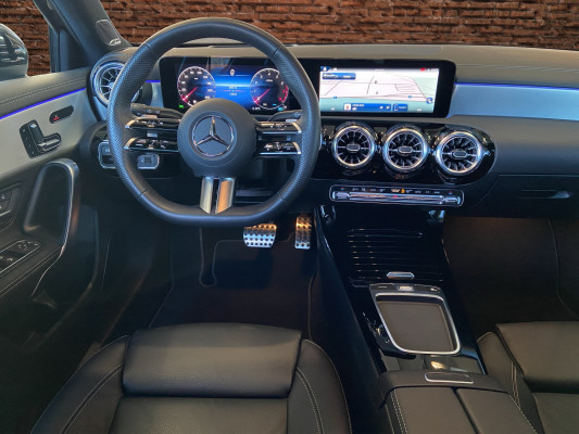 MERCEDES-BENZ A 220 4Matic 8G-DCT-image-10