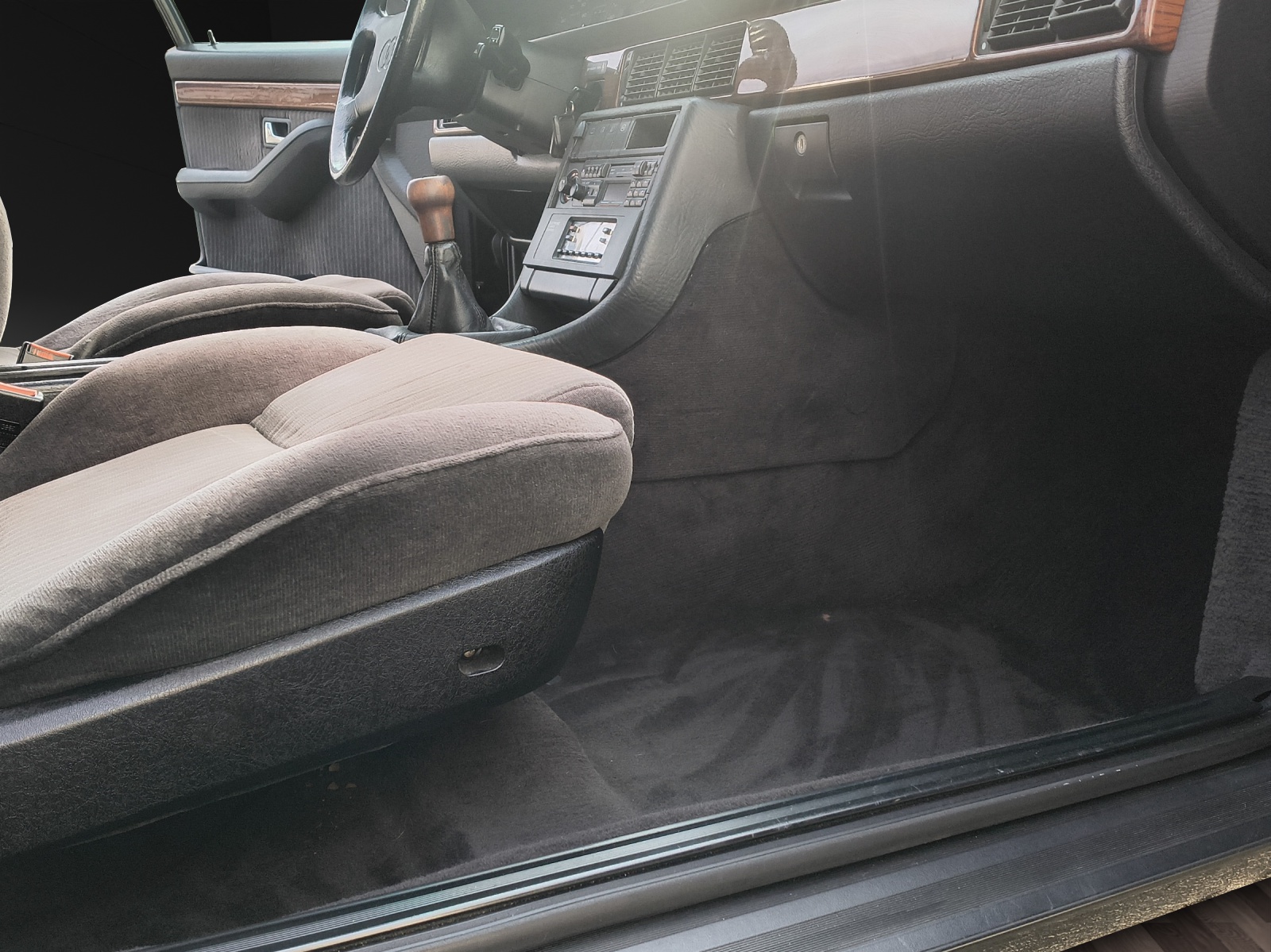 AUDI 100 2.2 Turbo quattro-image-18
