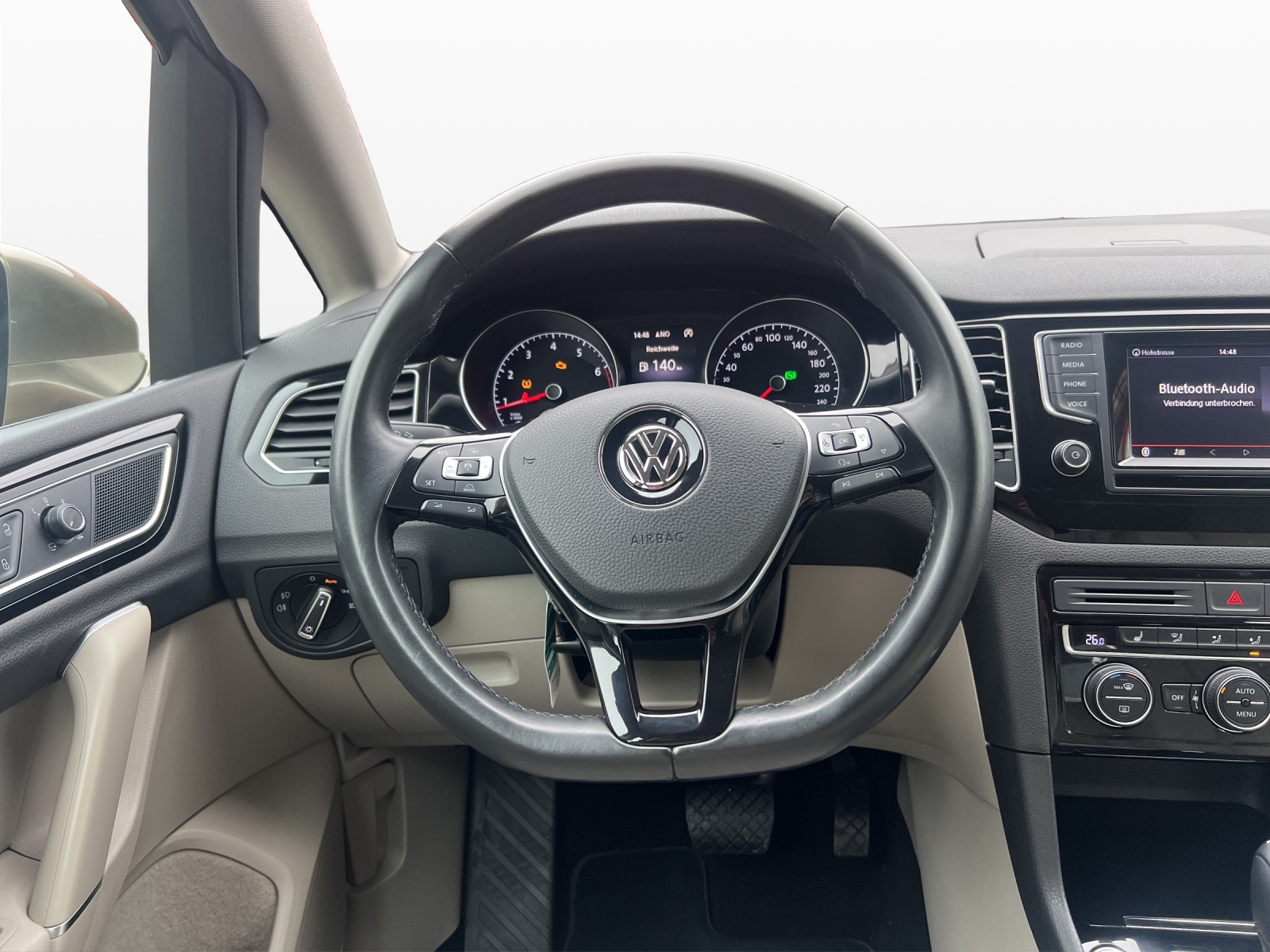 VW Golf Sportsvan 1.4 TSI Highline DSG-image-10