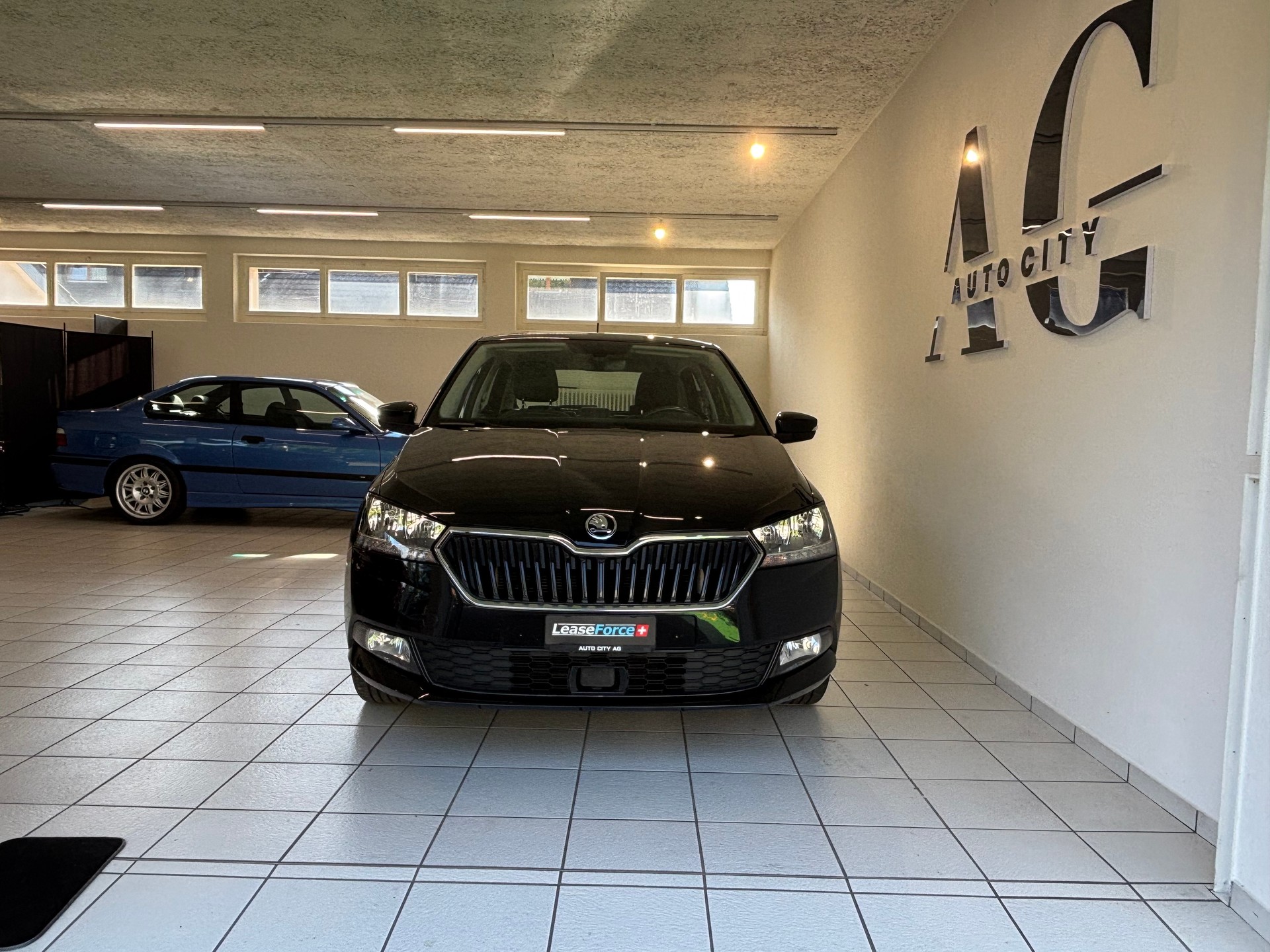 SKODA Fabia 1.0 TSI Ambition DSG-image-4
