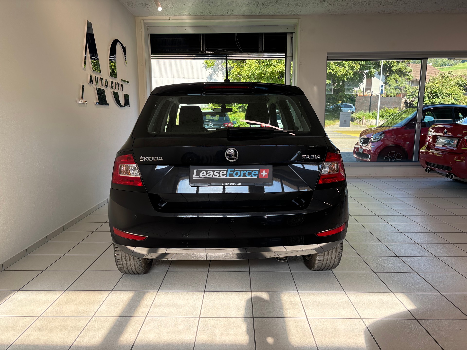 SKODA Fabia 1.0 TSI Ambition DSG-image-3