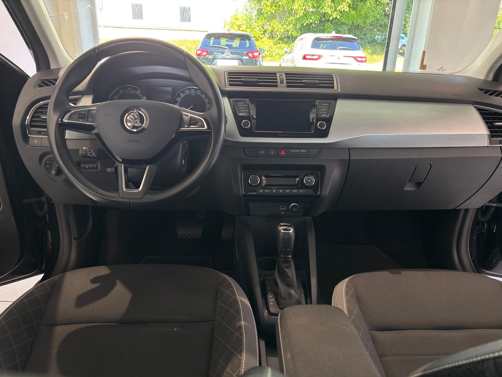 SKODA Fabia 1.0 TSI Ambition DSG-image-6
