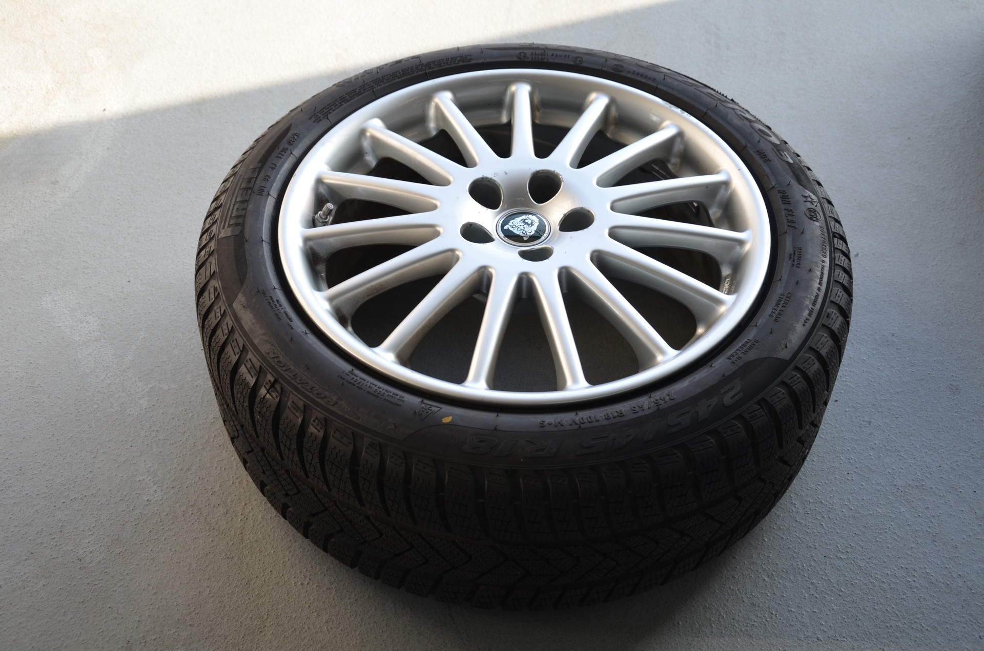 JAGUAR XJ8 4.2 V8 Executive*Frisch ab MFK*-image-19