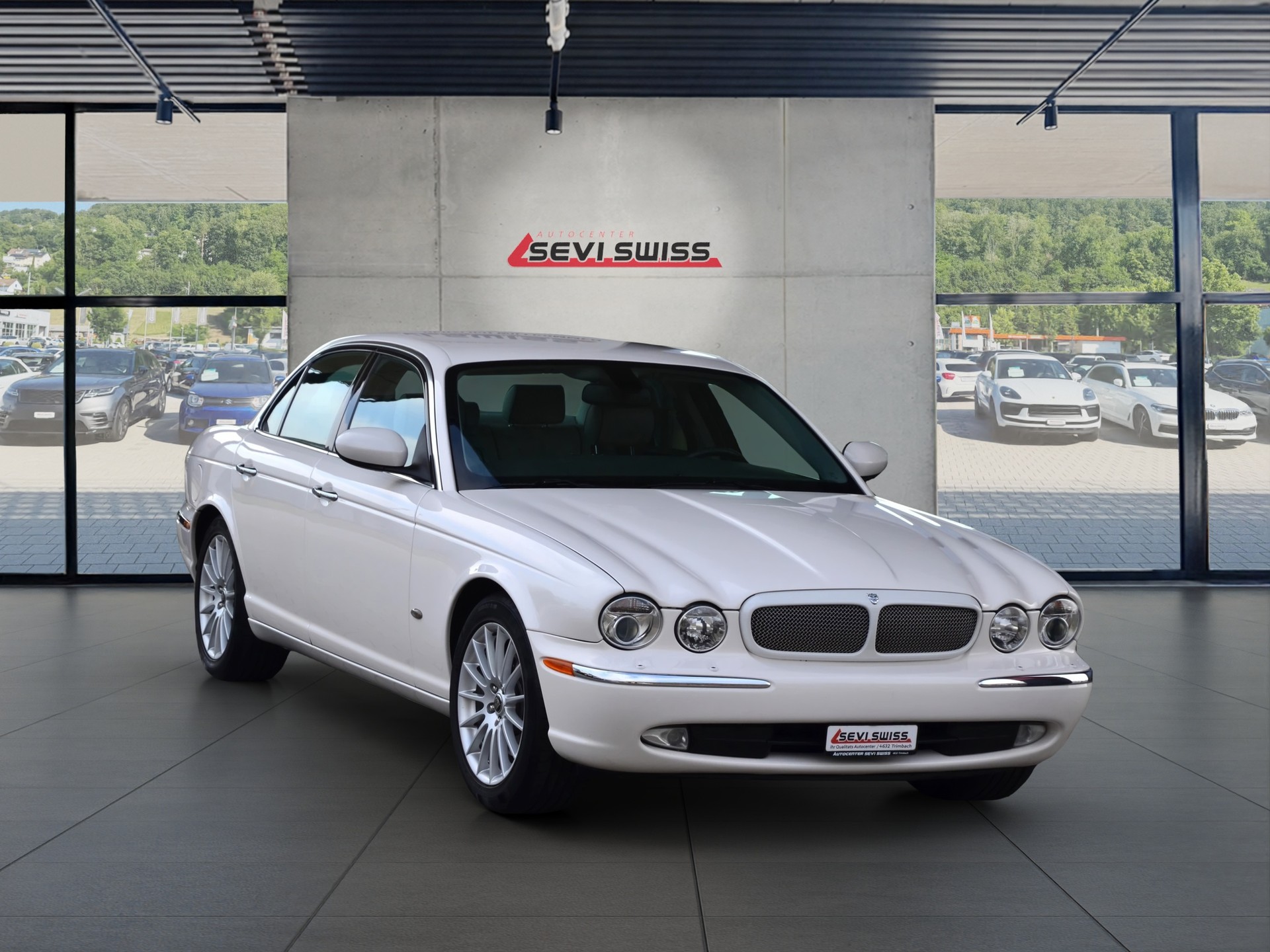 JAGUAR XJ8 4.2 V8 Executive*Frisch ab MFK*-image-0