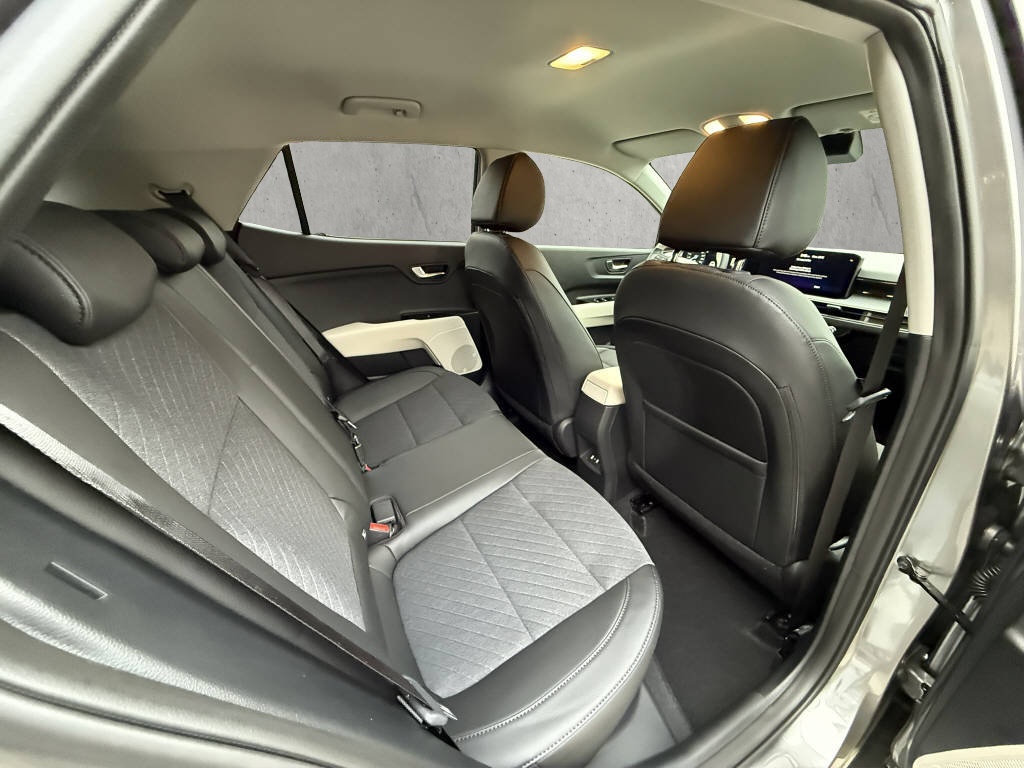 KIA Stonic 1.0 T-GDi MHEV GT-Line-image-11