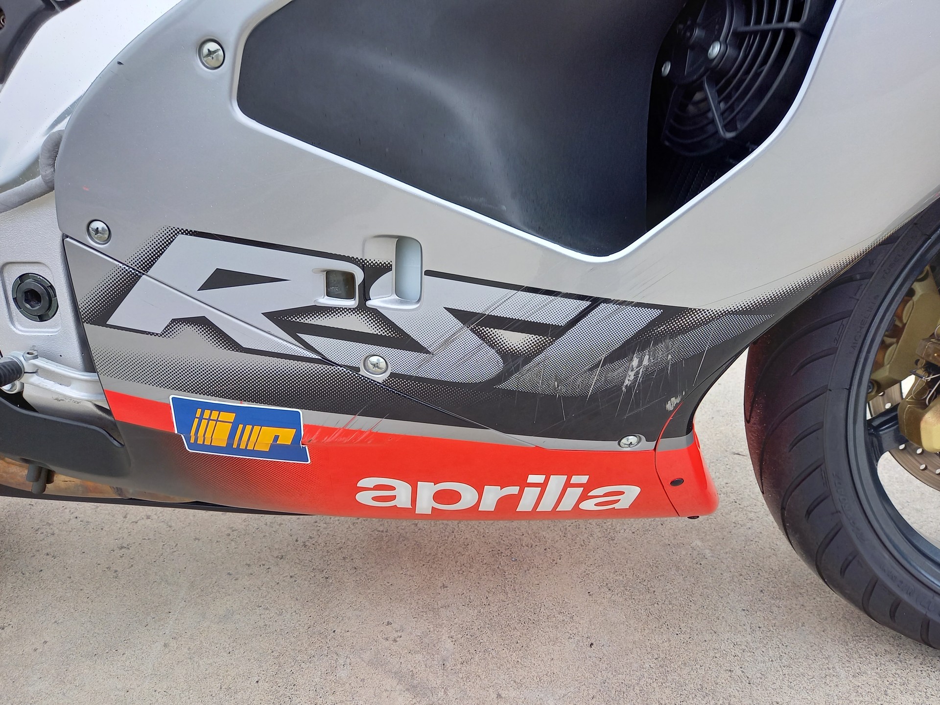 APRILIA RSV 1000 I.E. -02-image-7