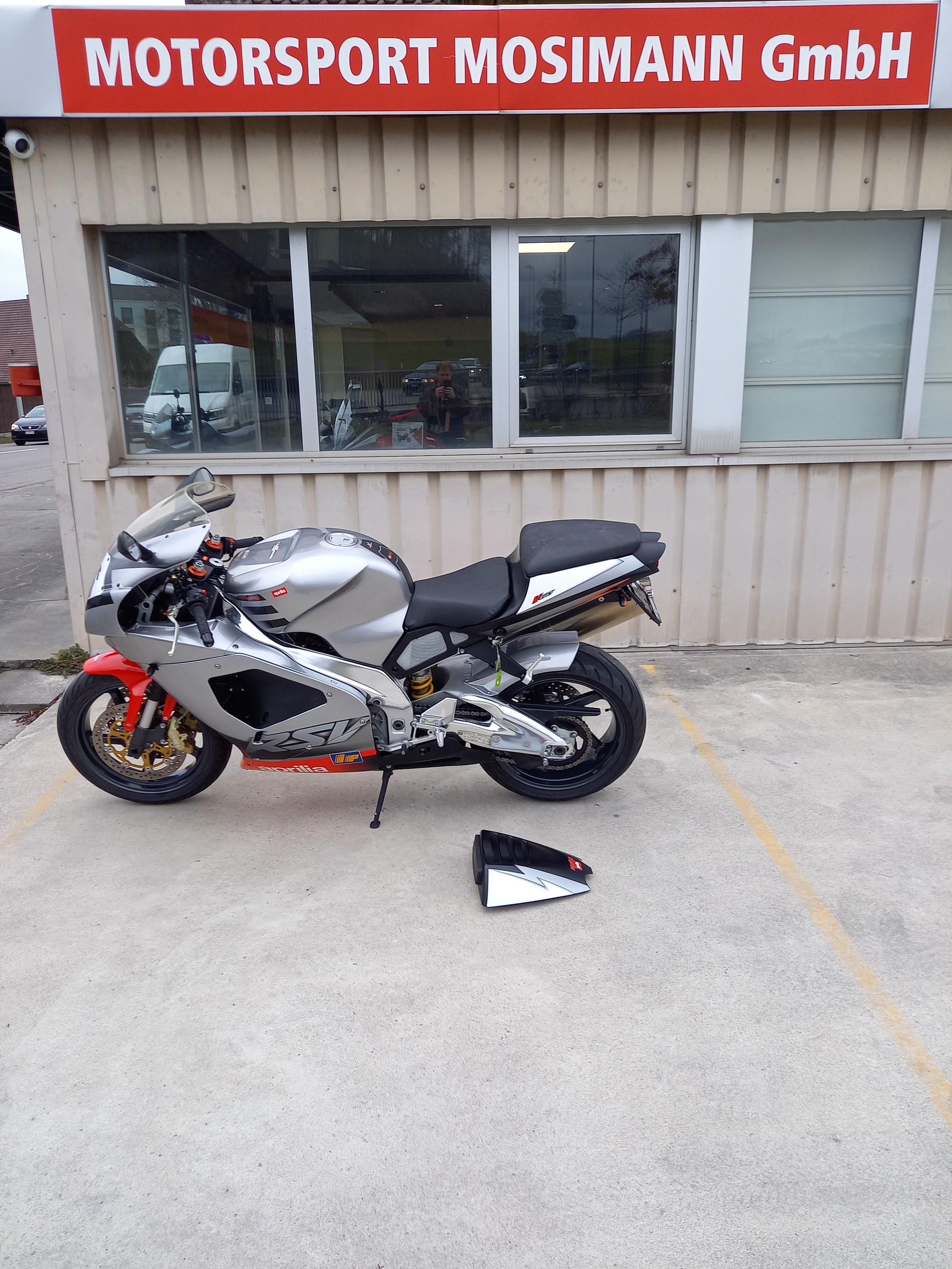 APRILIA RSV 1000 I.E. -02-image-3