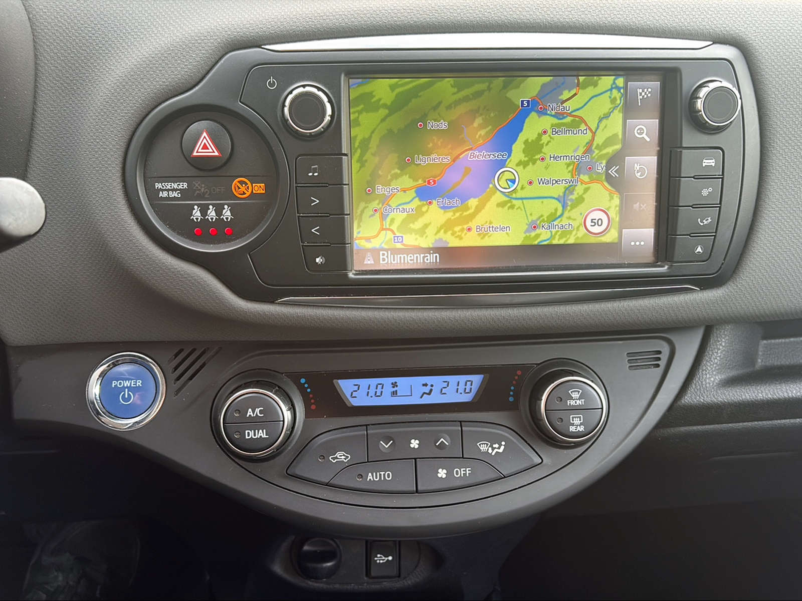 TOYOTA Yaris 1.5 VVT-i Hybrid Swiss Trend e-CVT-image-10