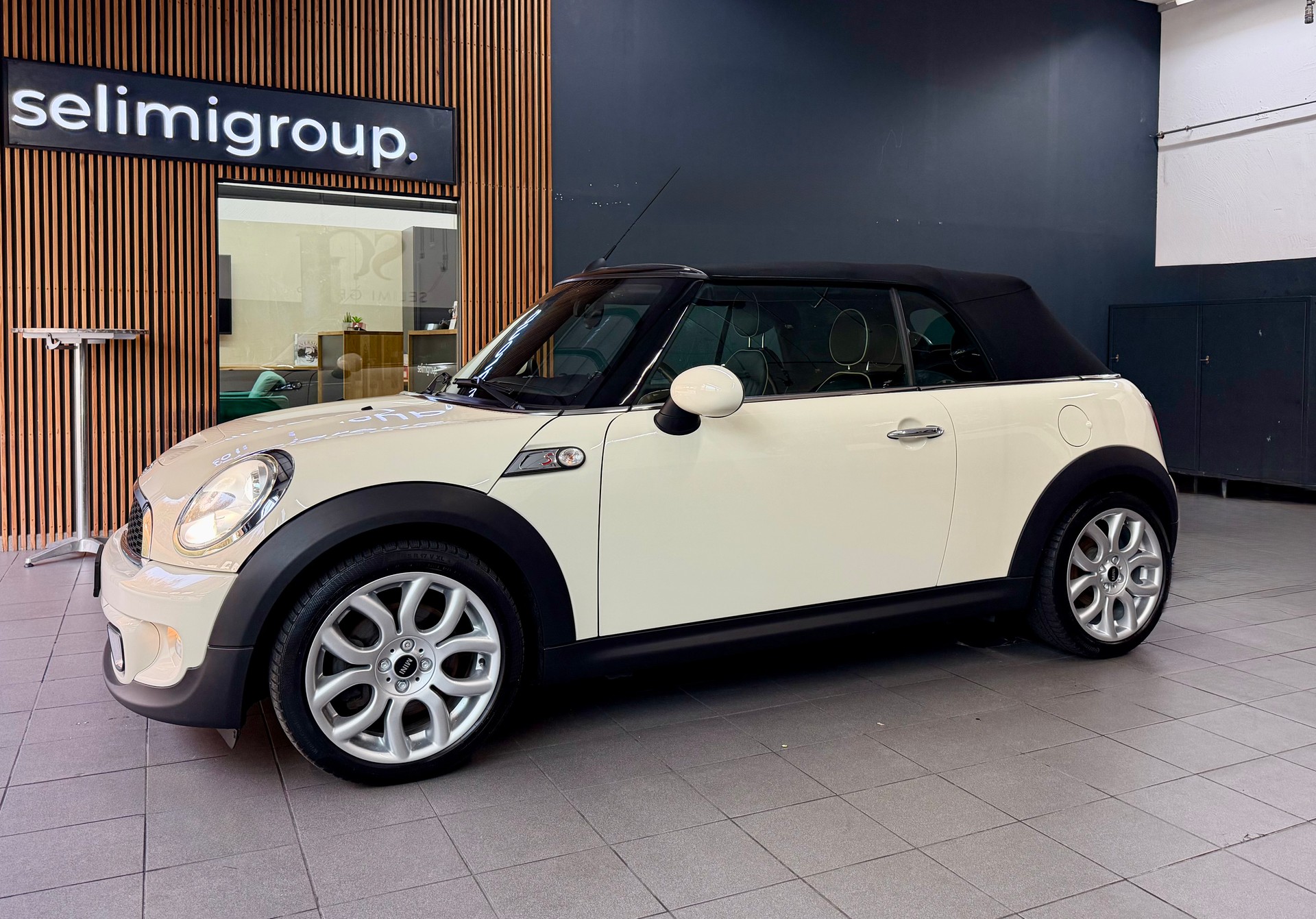 MINI Cooper S Cabriolet-image-0