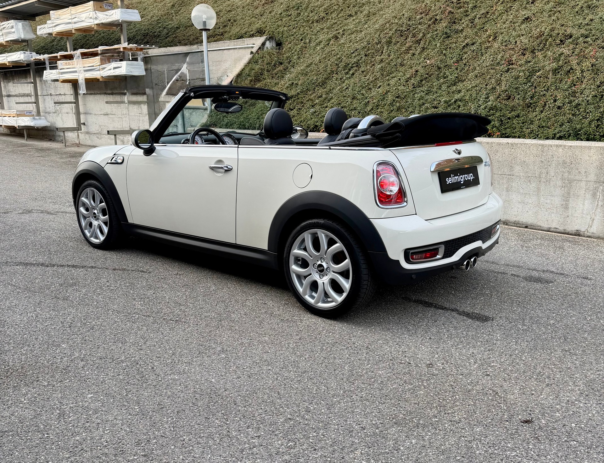 MINI Cooper S Cabriolet-image-3