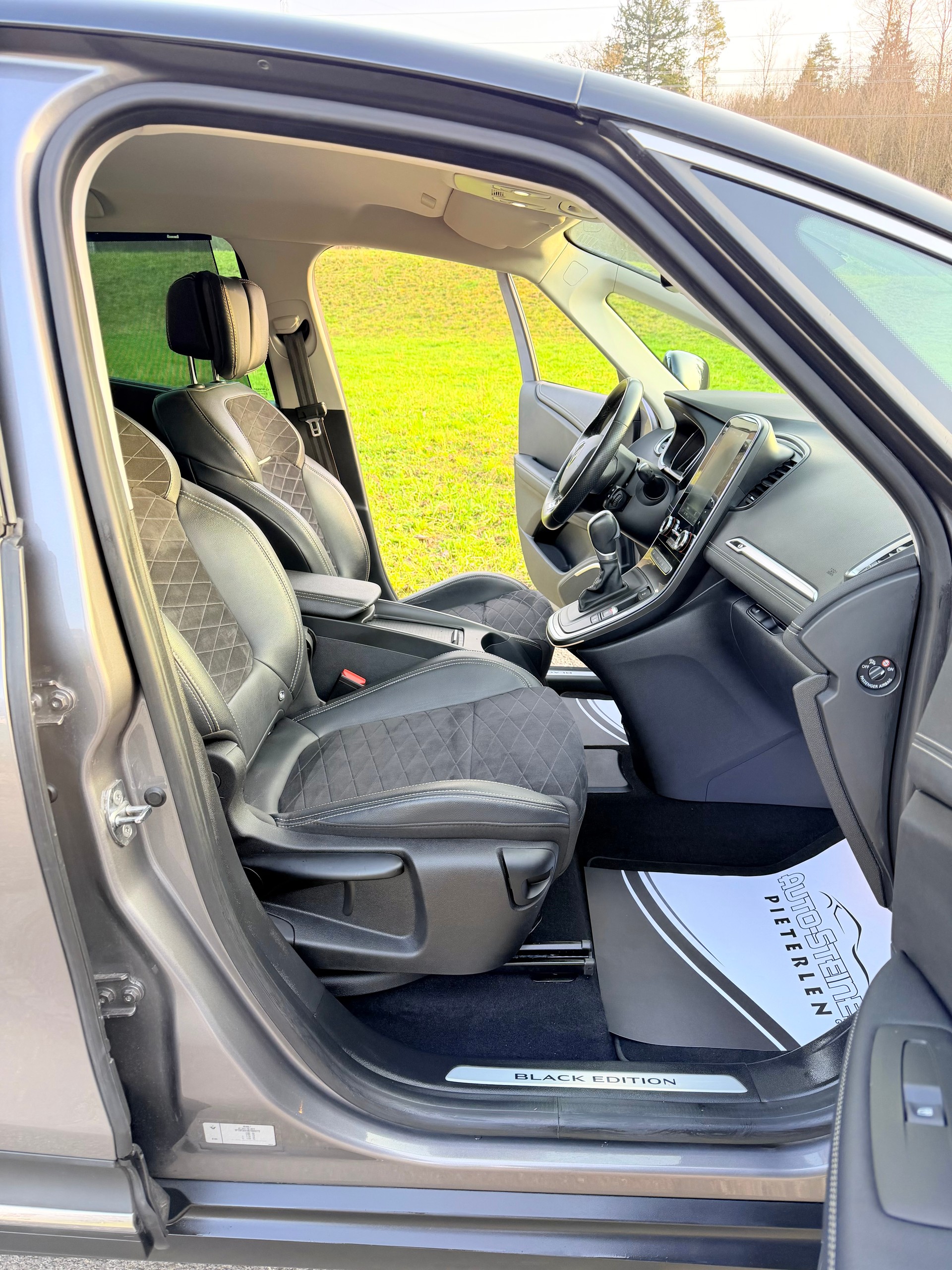 RENAULT GRAND SCENIC 1.3 16V "BLACK EDITION" EDC AUTOMAT MIT 7 SITZE. MIT 44`000 KM. AB MFK AB SERVICE. MIT LEDER. CHF 22`900.--image-22