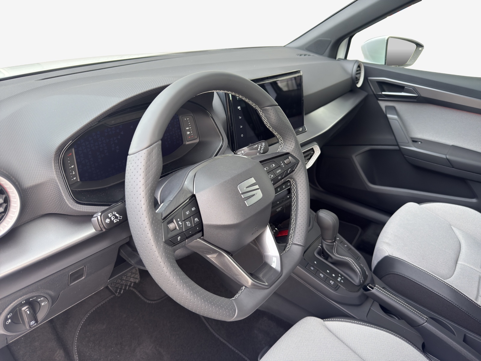 SEAT Arona 1.0 TSI Eco FR DSG-image-13