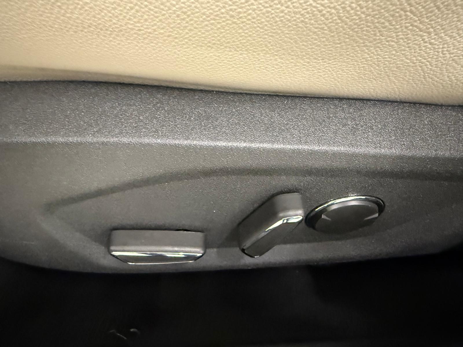 FORD Mondeo 2.0 EcoBoost SCTi Titanium Automatic-image-14
