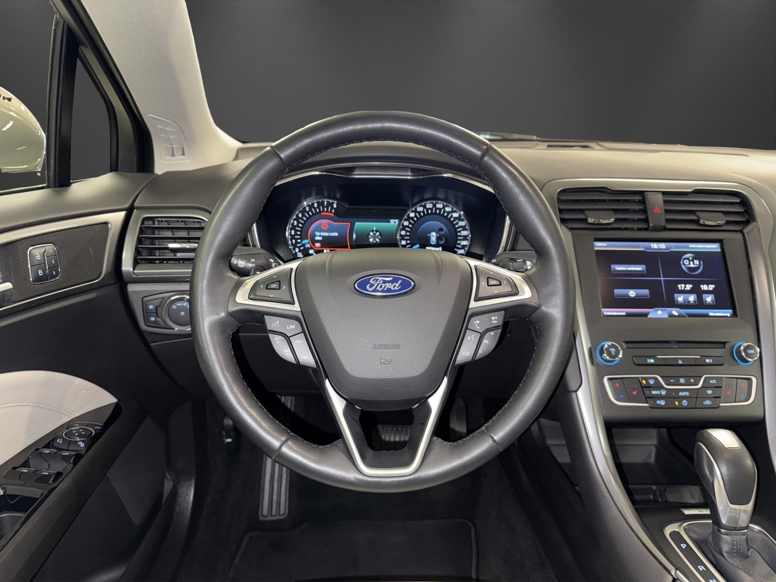 FORD Mondeo 2.0 EcoBoost SCTi Titanium Automatic-image-12