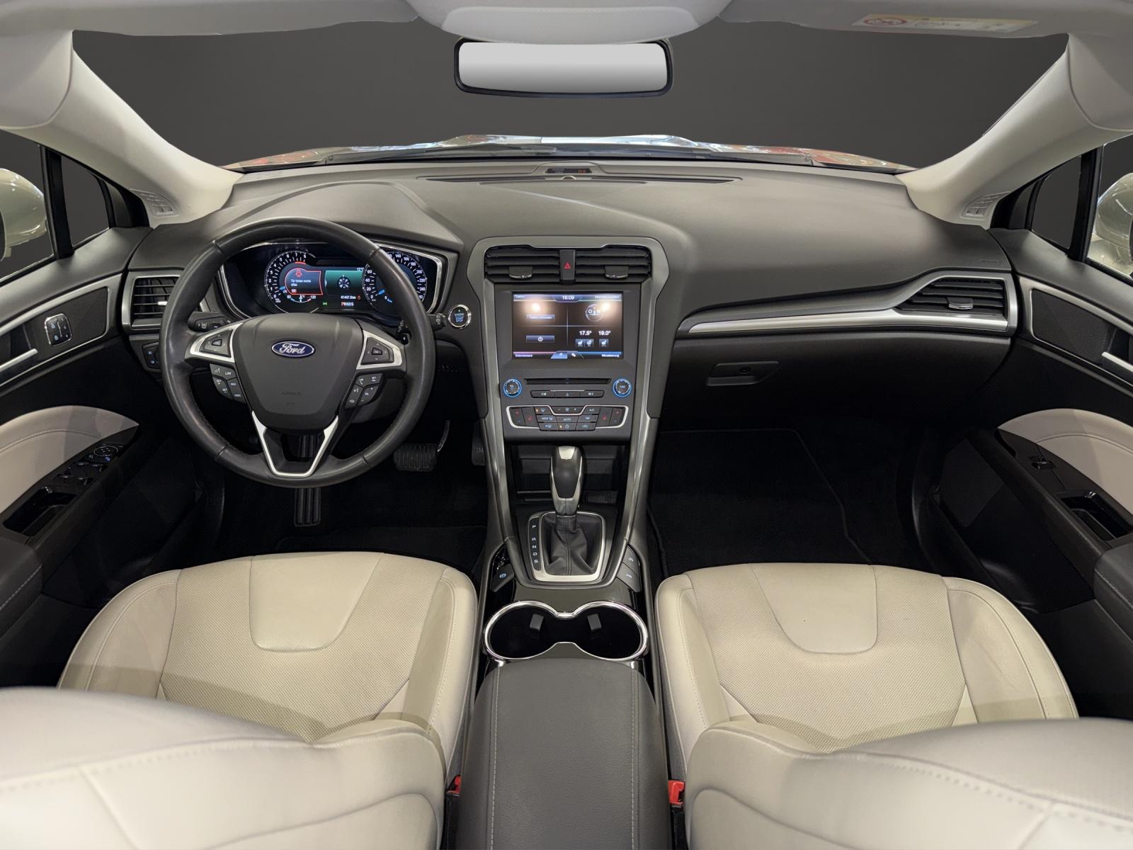 FORD Mondeo 2.0 EcoBoost SCTi Titanium Automatic-image-8