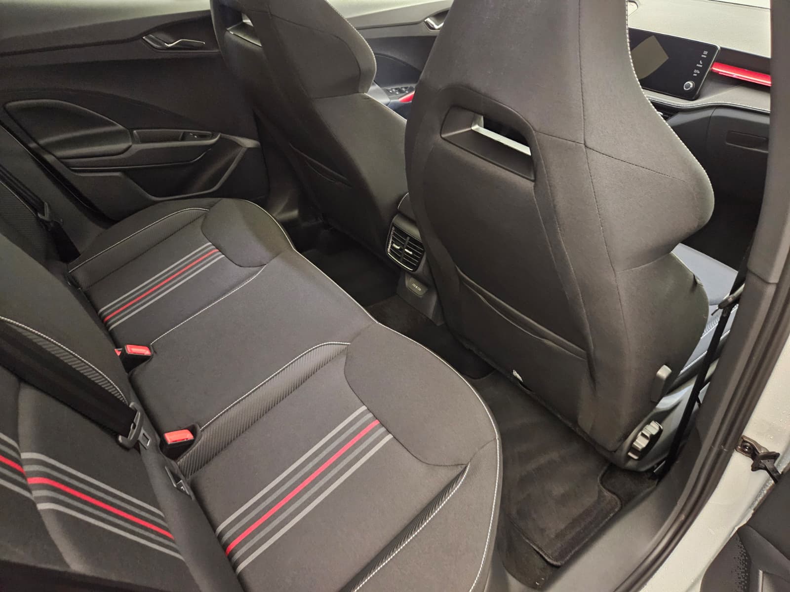 SKODA Fabia 1.5 TSI Monte Carlo DSG-image-13