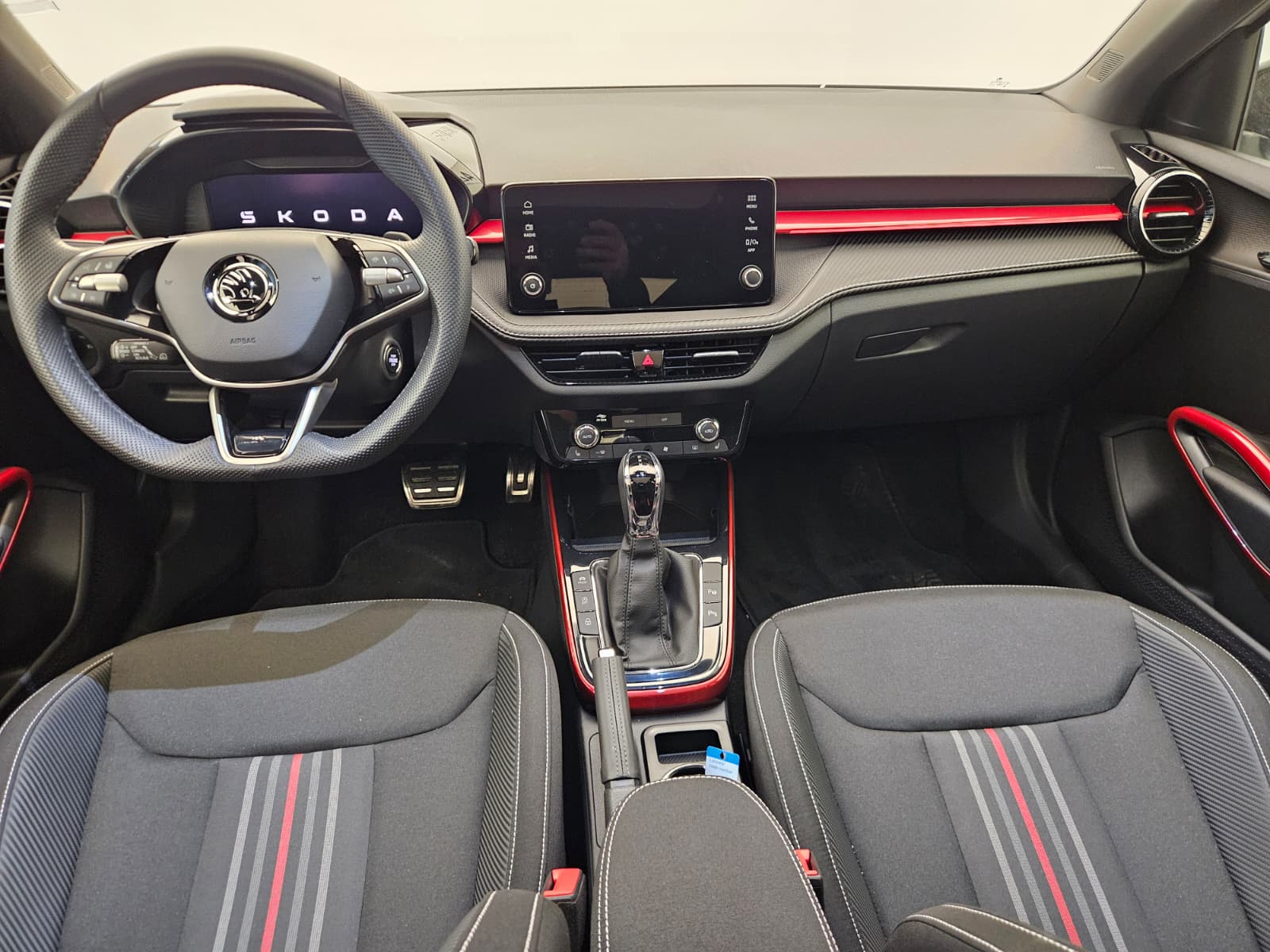 SKODA Fabia 1.5 TSI Monte Carlo DSG-image-9
