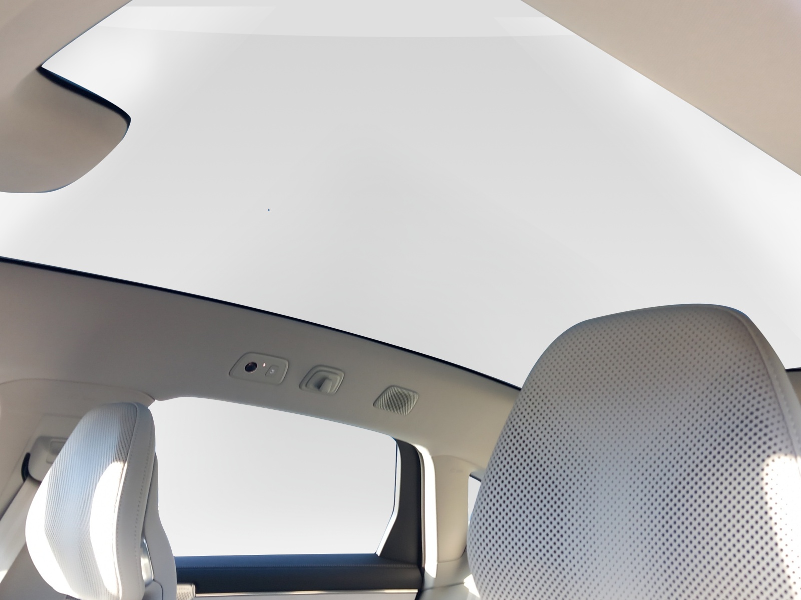 VOLVO ES90 Ultra-image-13