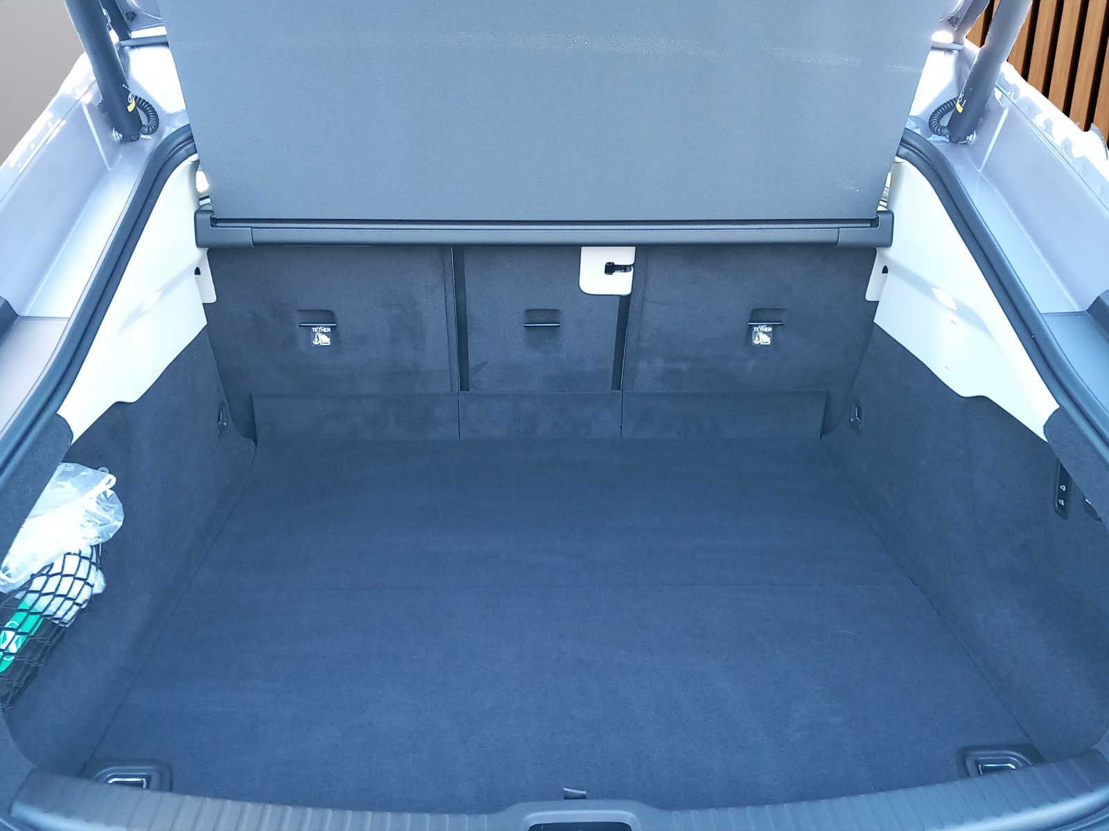 VOLVO ES90 Ultra-image-24