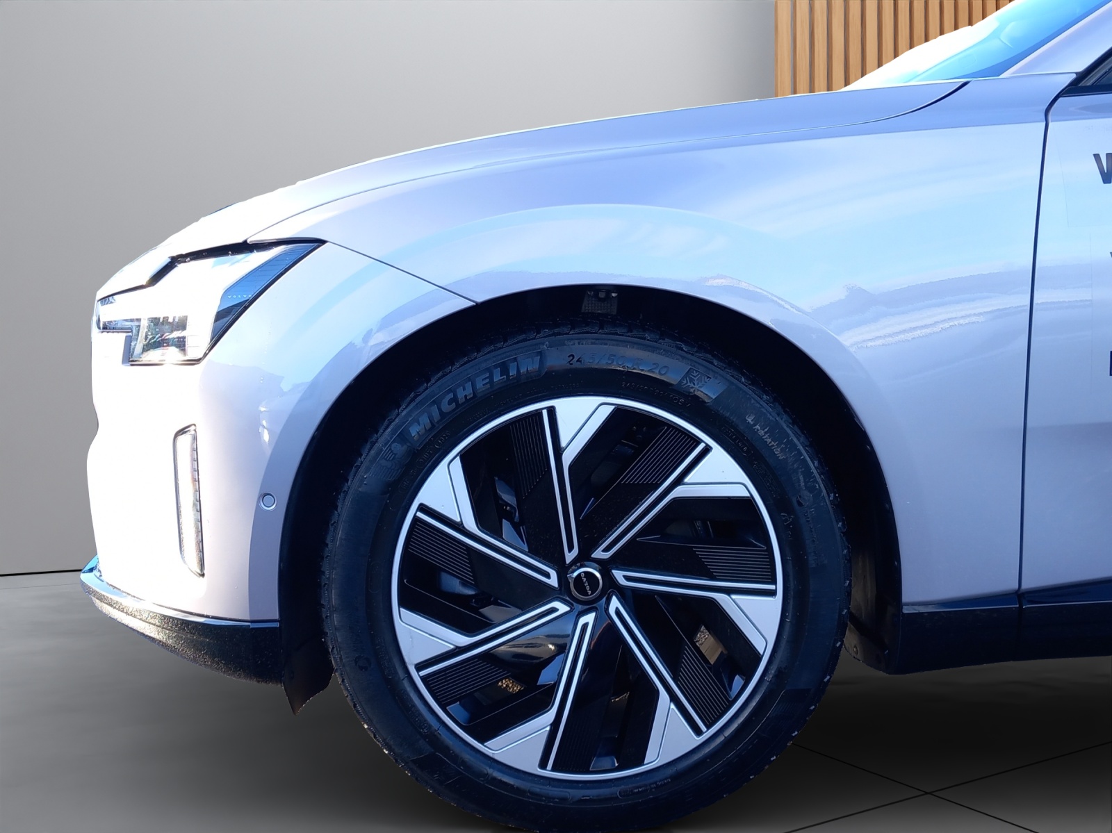 VOLVO ES90 Ultra-image-27