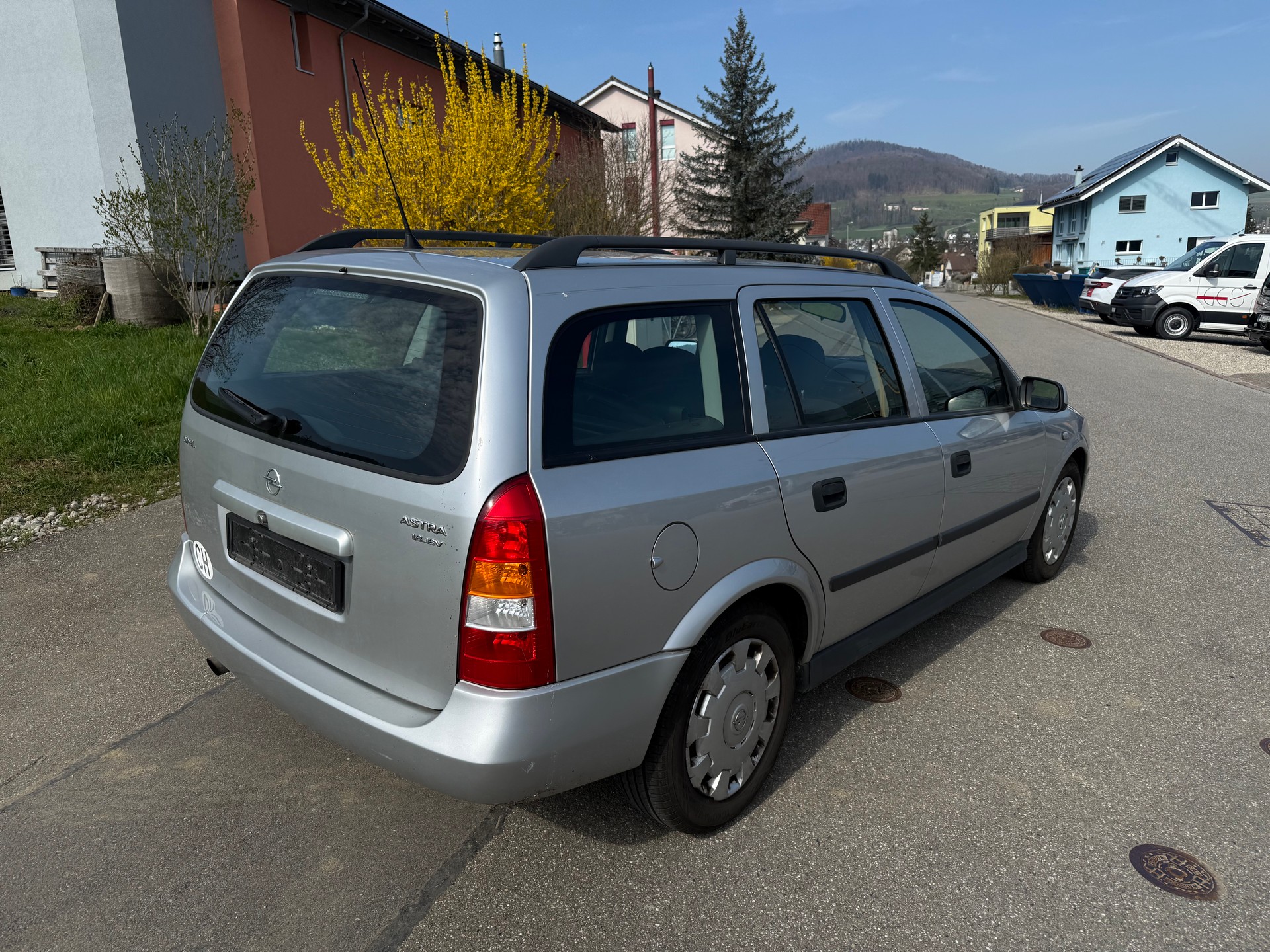 OPEL Astra Caravan 1.8i 16V Comfort-image-3