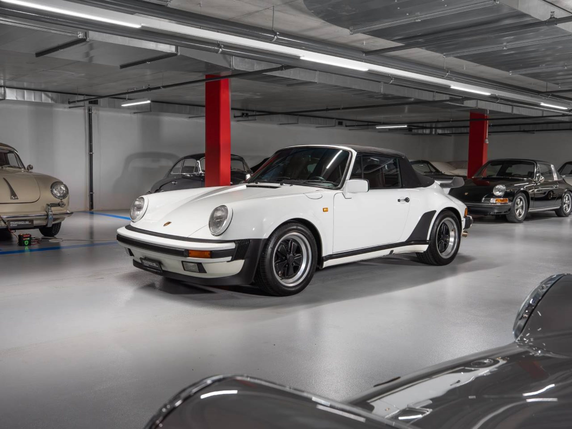 PORSCHE 911 Carrera Cabriolet Turbo-Look-image-8