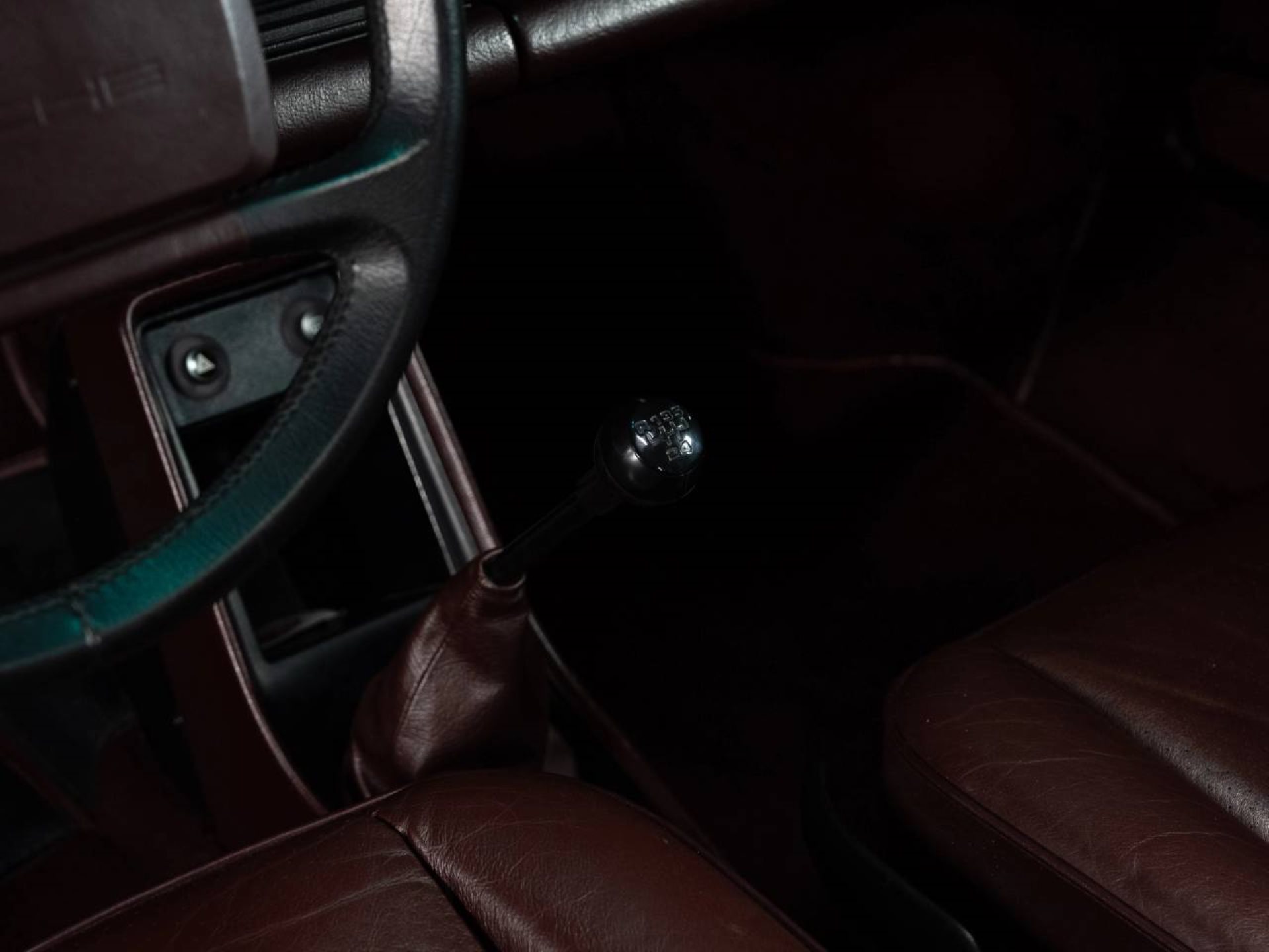 PORSCHE 911 Carrera Cabriolet Turbo-Look-image-3