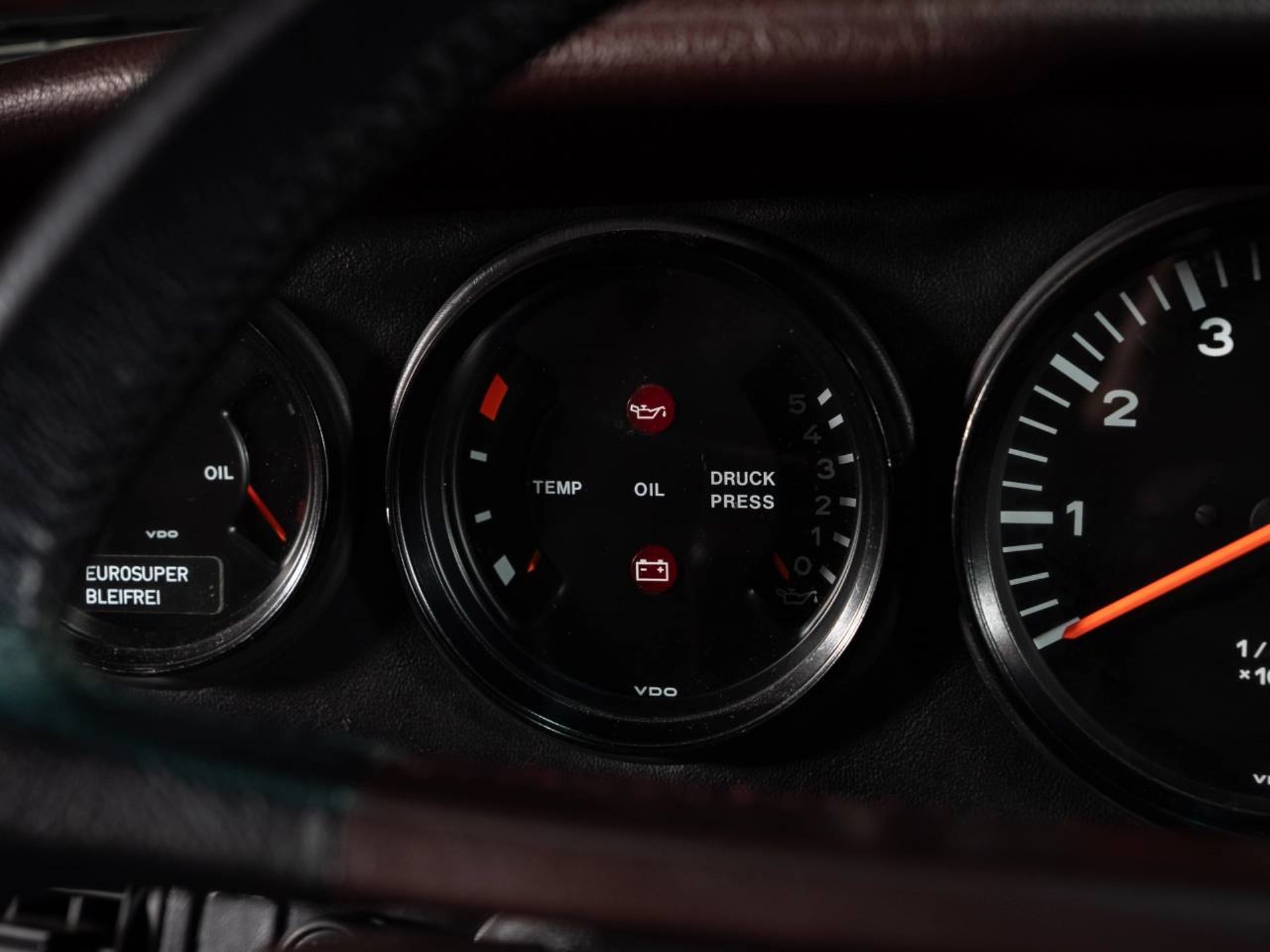 PORSCHE 911 Carrera Cabriolet Turbo-Look-image-20