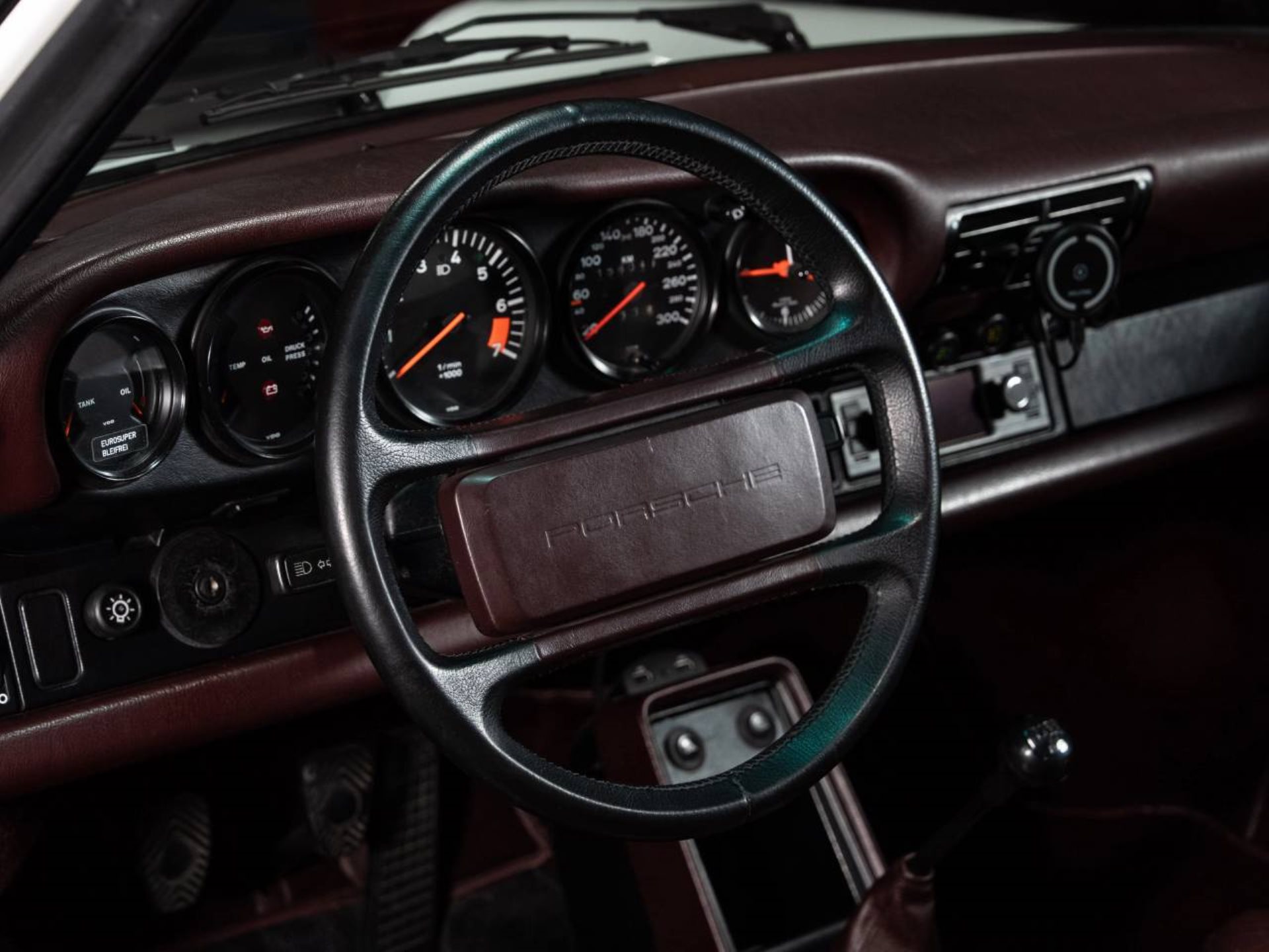 PORSCHE 911 Carrera Cabriolet Turbo-Look-image-19