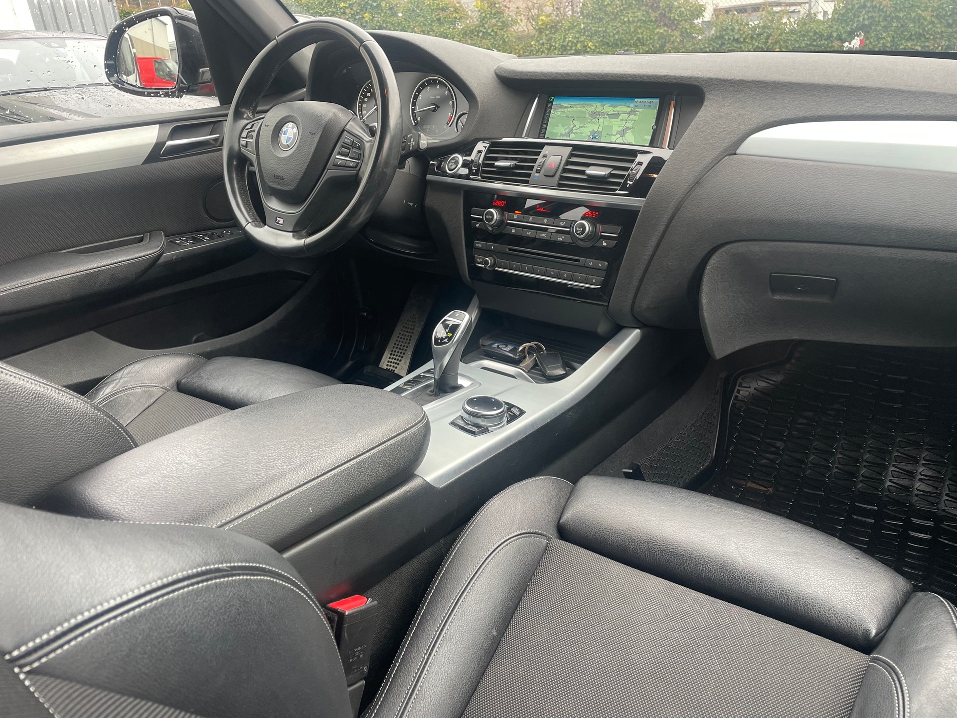 BMW X3 xDrive 28i Steptronic-image-14