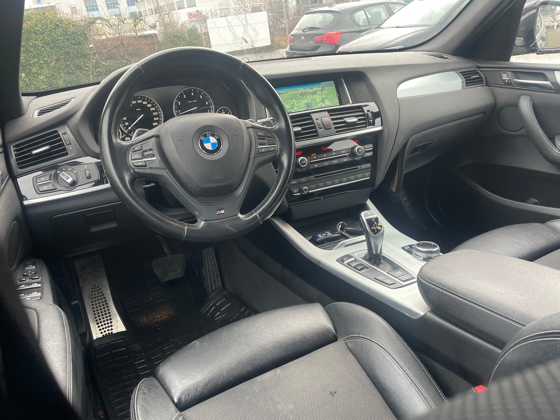 BMW X3 xDrive 28i Steptronic-image-12