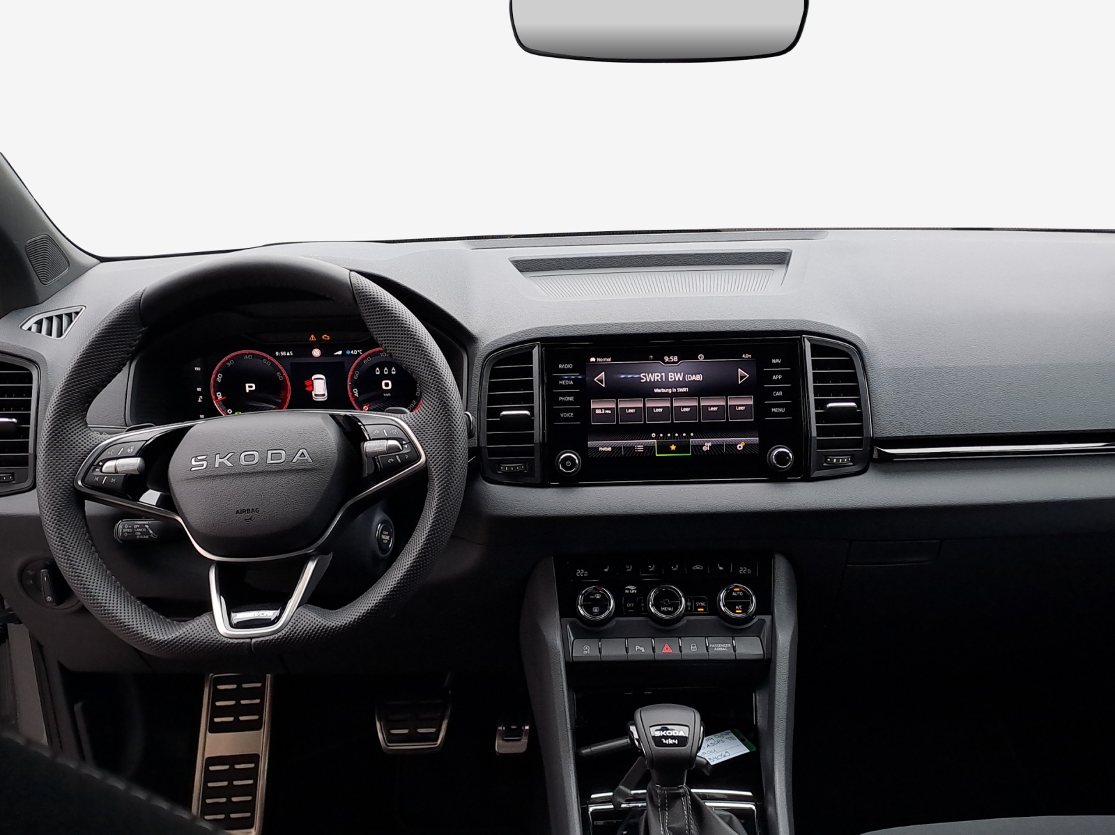 SKODA Karoq 2.0 TSI Dynamic Limited Edition 4x4 DSG-image-8