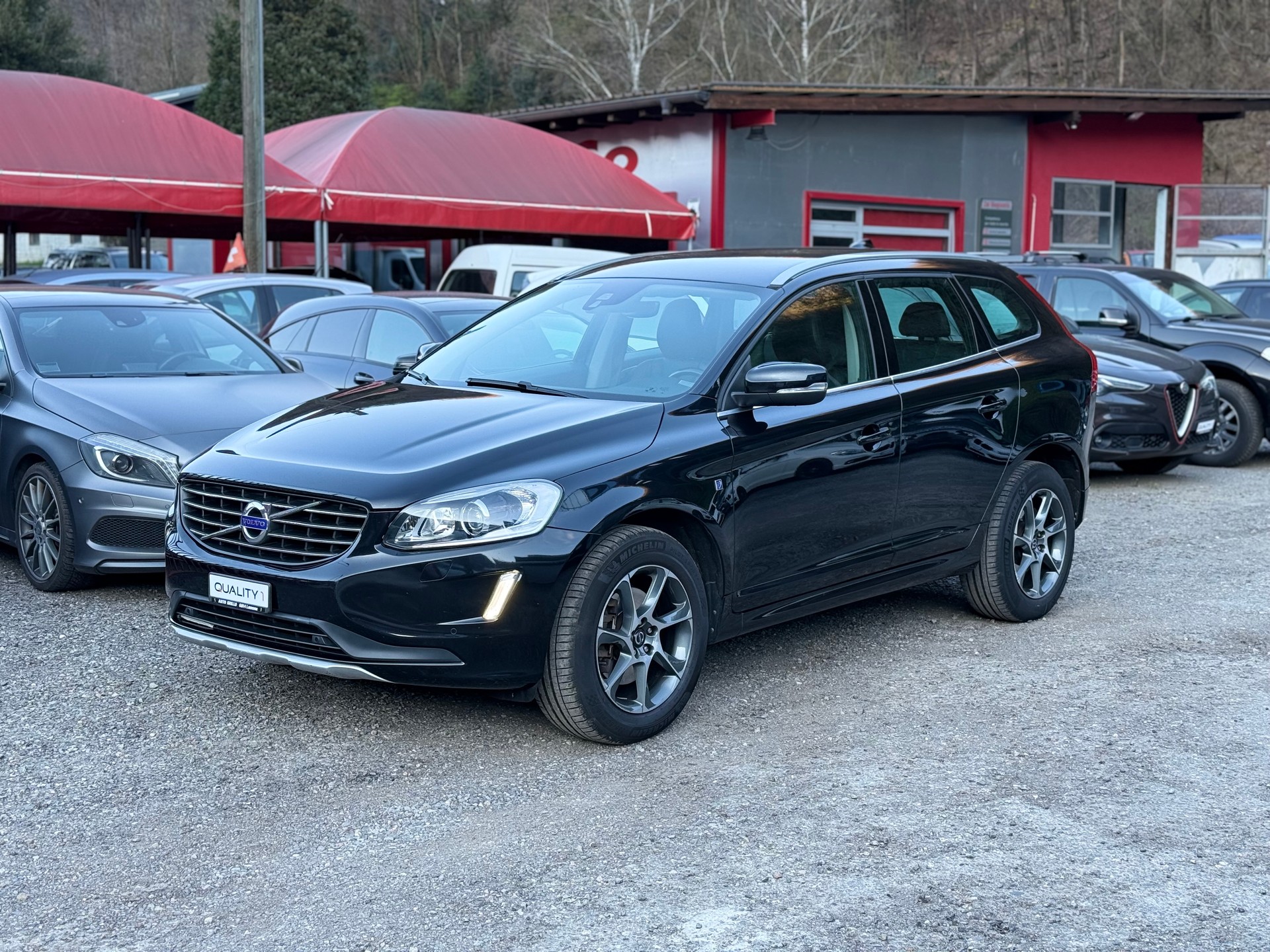 VOLVO XC60 D4 AWD OceanRace Geartronic-image-0