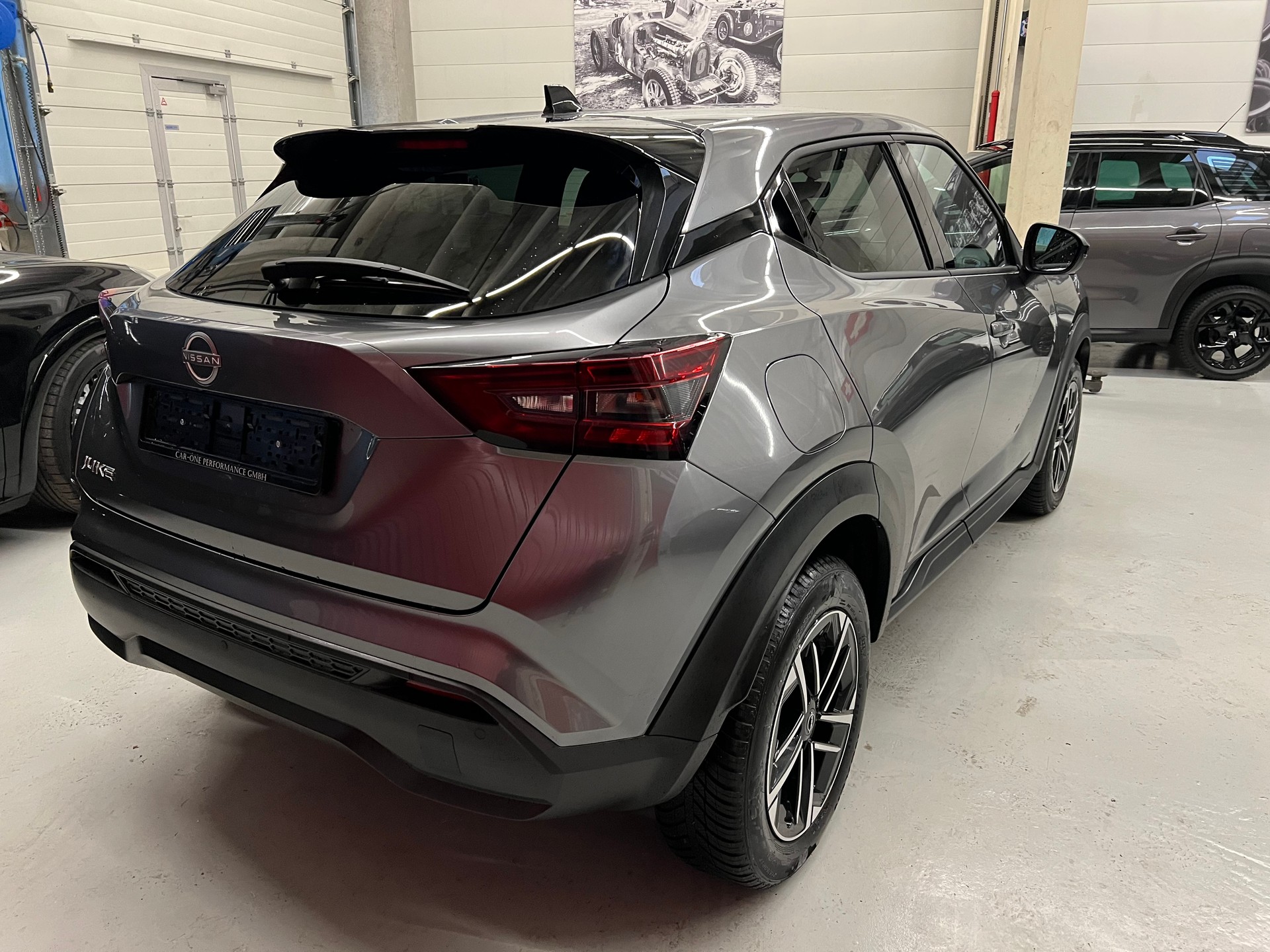 NISSAN Juke 1.0 DIG-T N-Connecta DCT-image-3