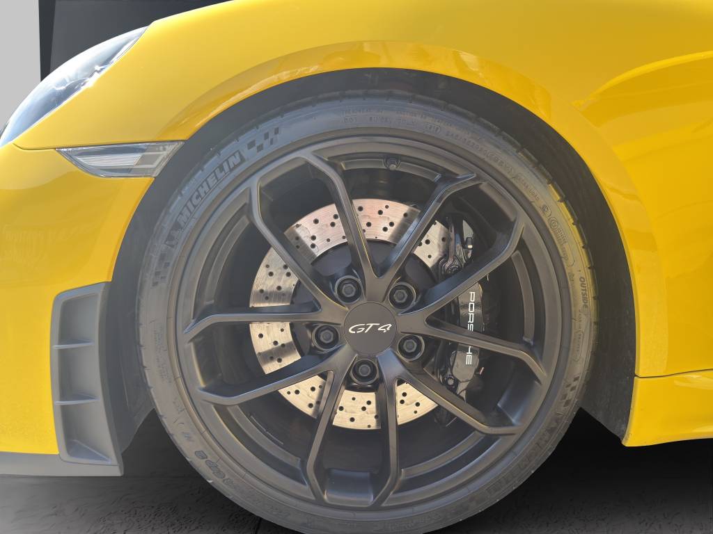 PORSCHE 718 Cayman GT4-image-15