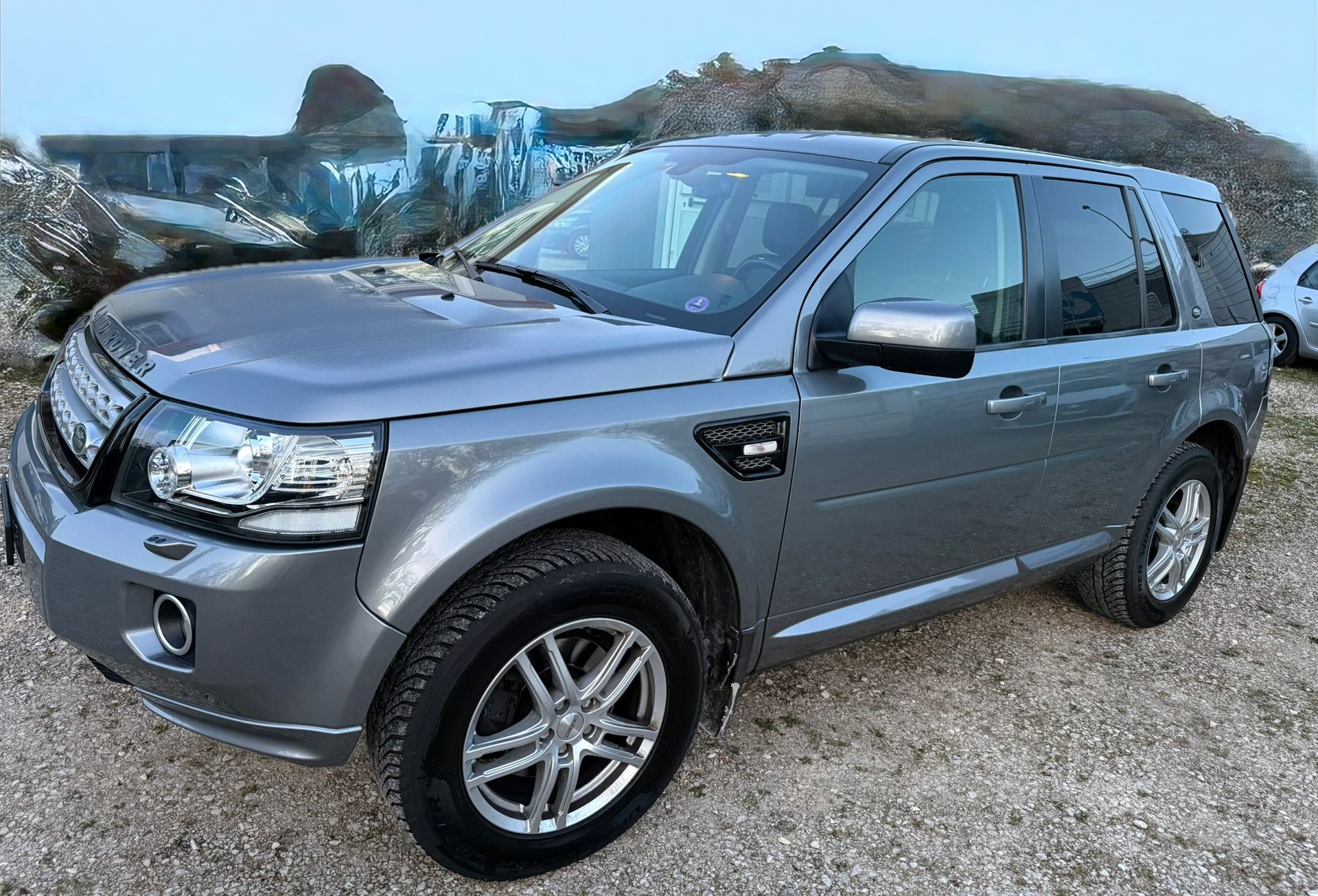 LAND ROVER Freelander 2.0 SE Automatic-image-1