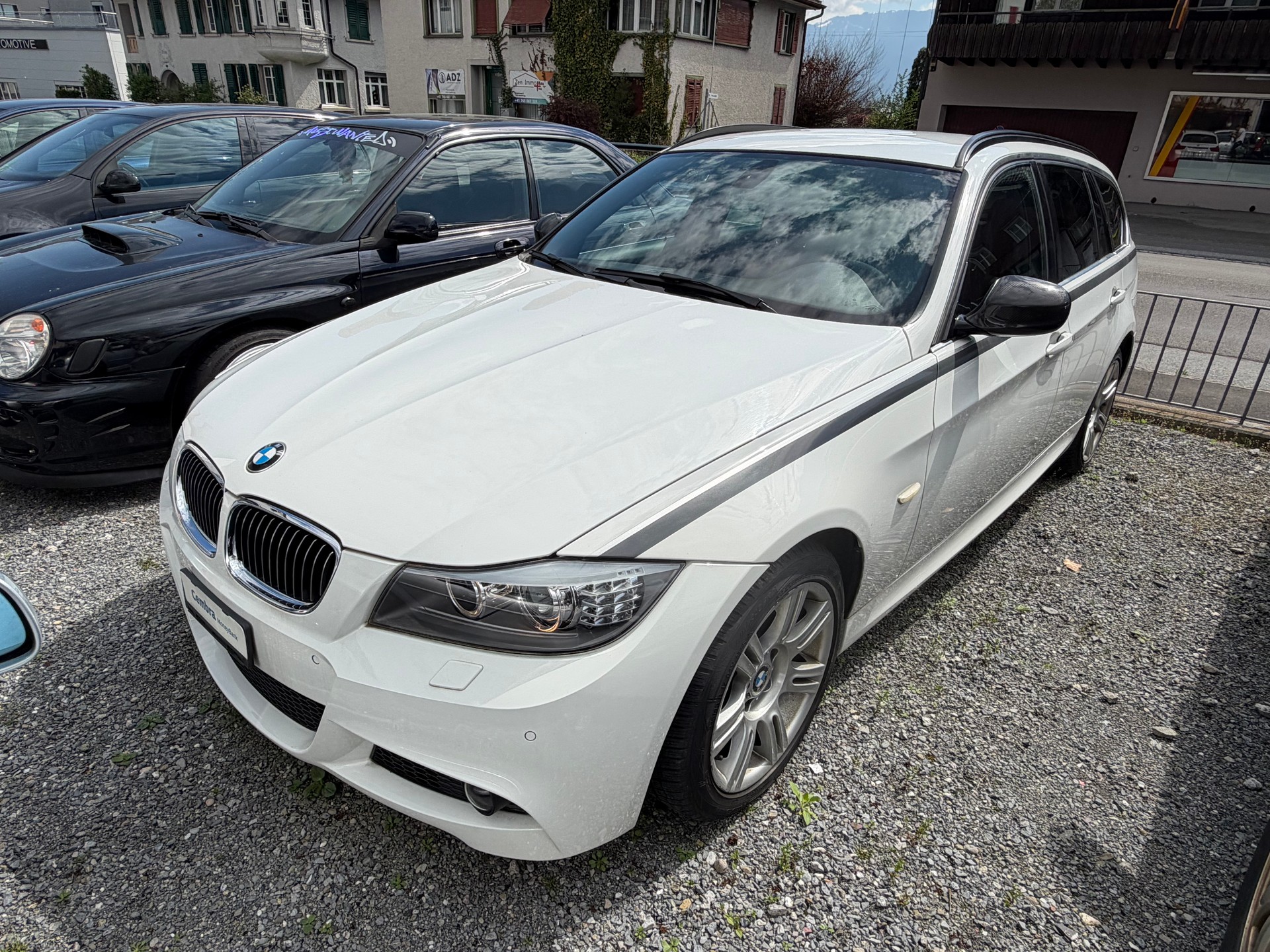 BMW 335i xDrive Touring-image-0