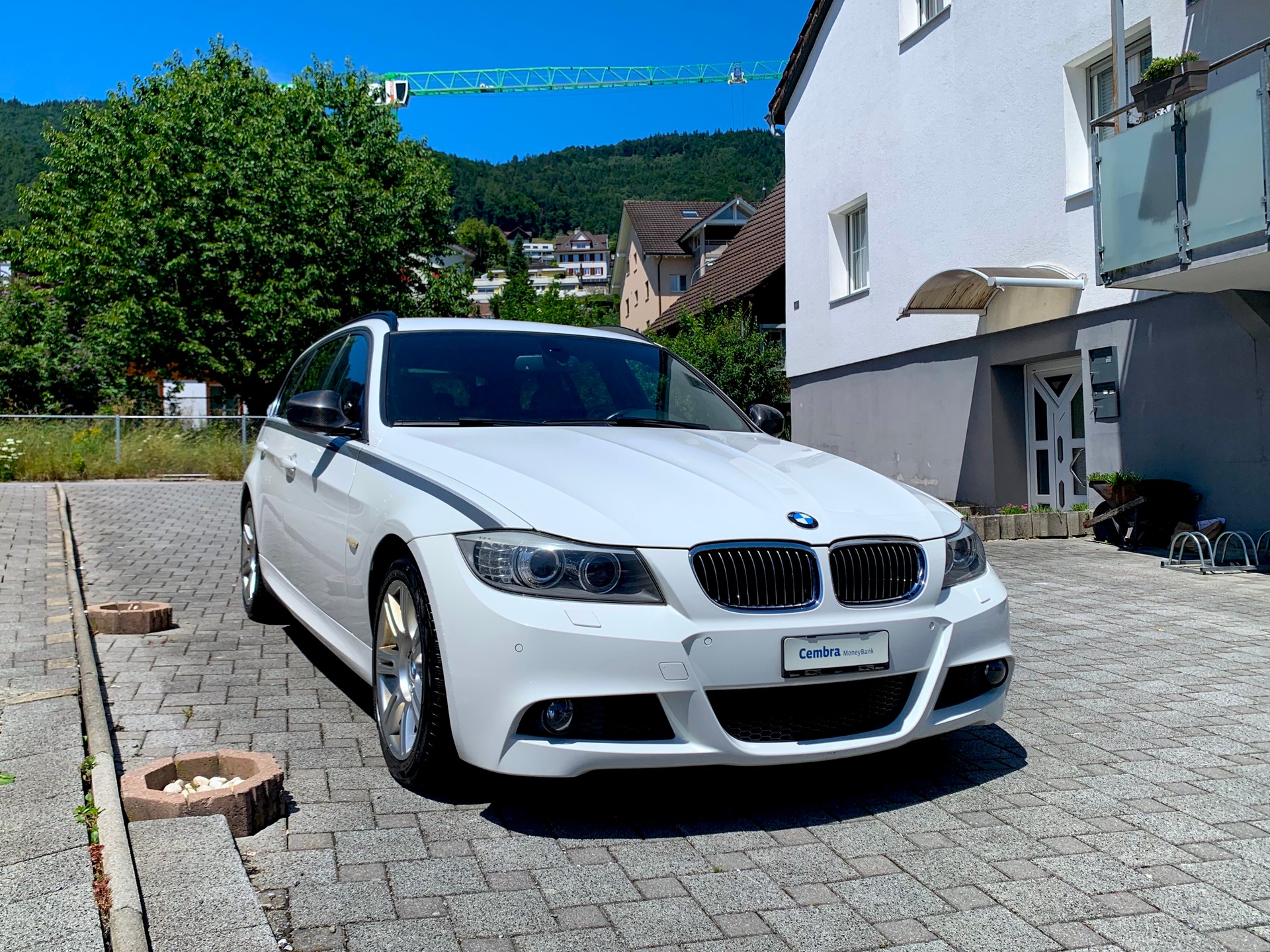 BMW 335i xDrive Touring-image-4