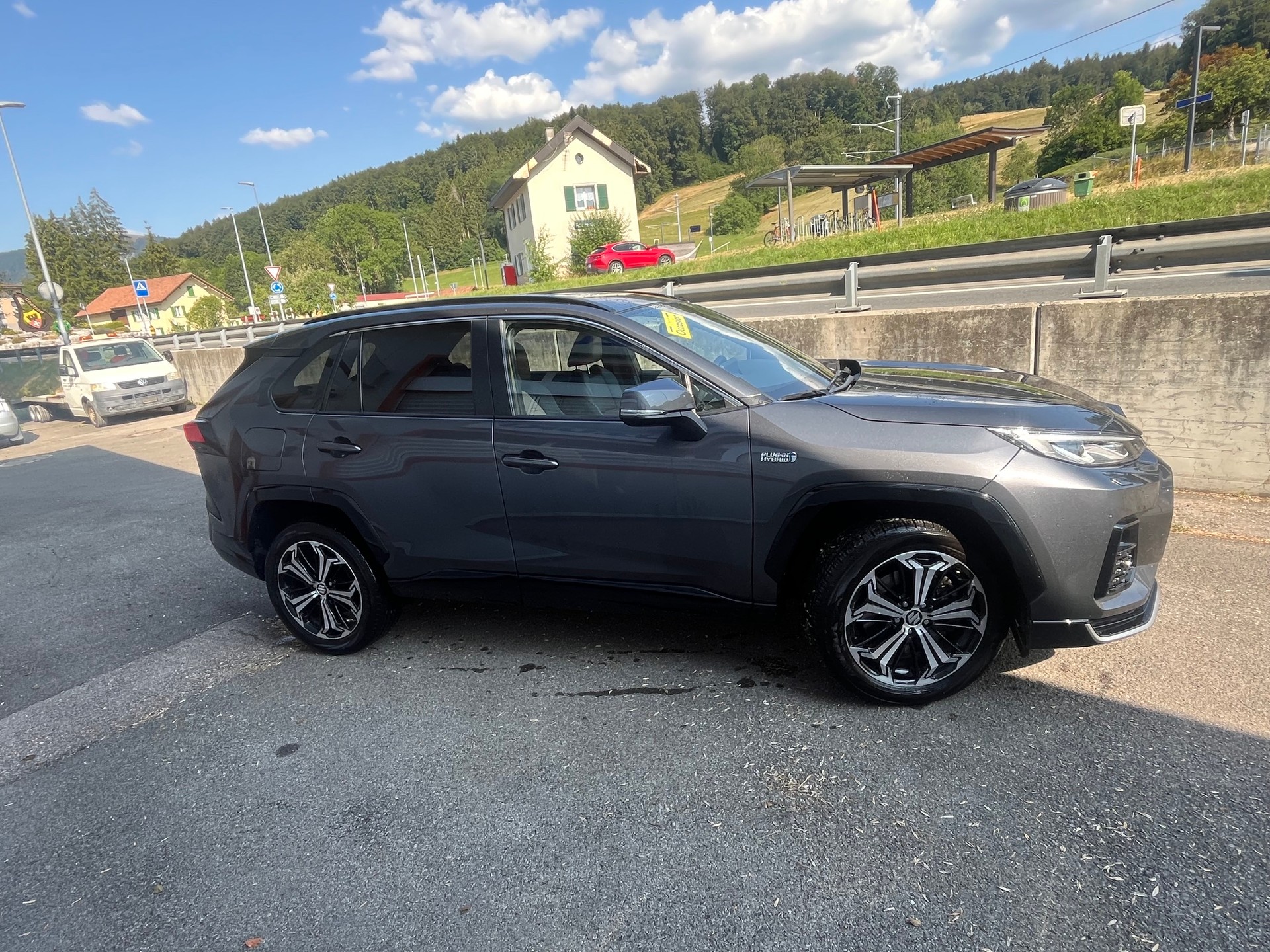SUZUKI Across 2.5 Plug-in-Hybrid Compact Top E-CVT-image-1