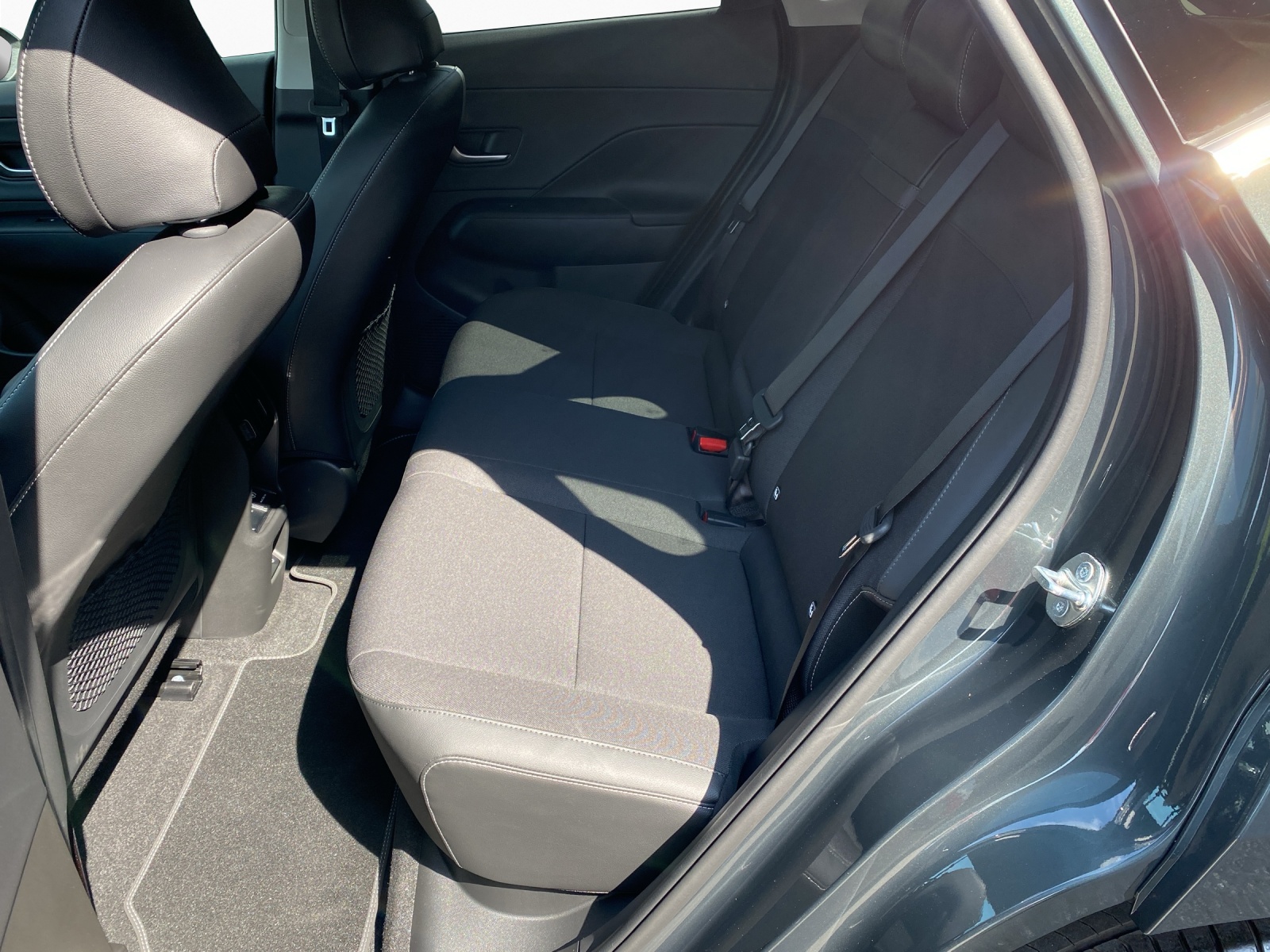 HYUNDAI Kona Electric Amplia-image-10