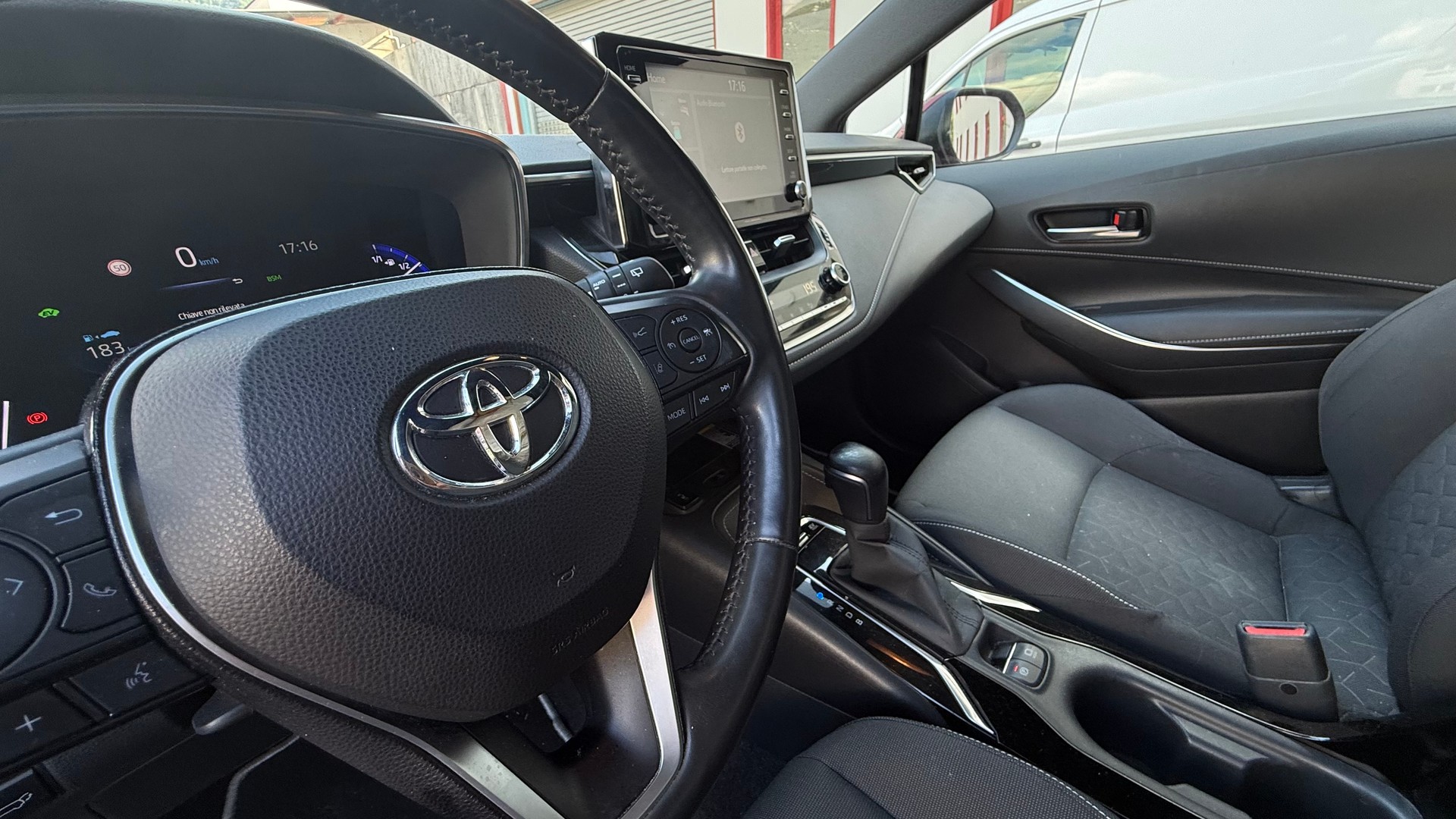 TOYOTA Corolla Touring Sports 1.8 HSD Trend e-CVT-image-7