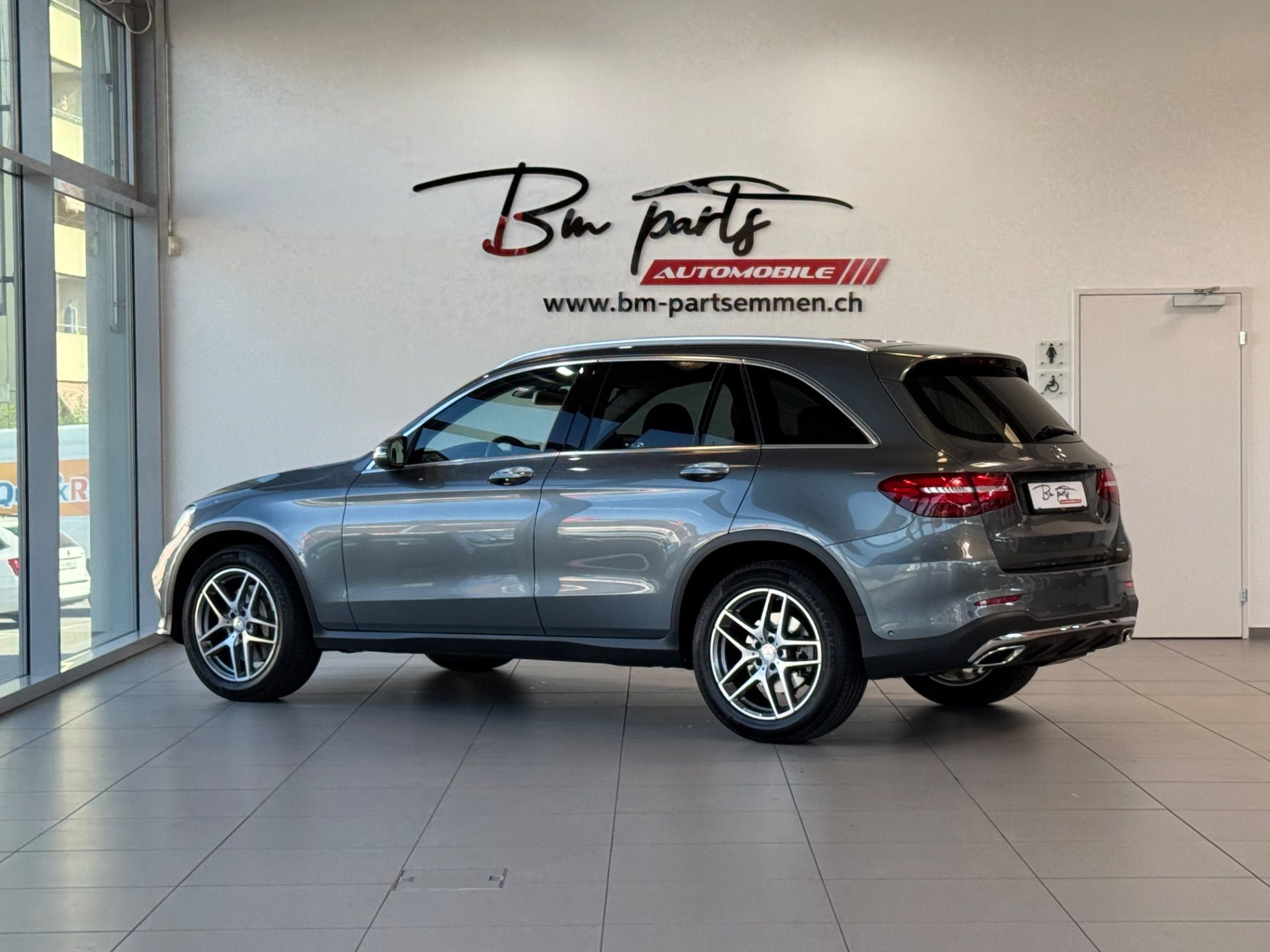 MERCEDES-BENZ GLC 250 d AMG Line 4Matic 9G-Tronic-image-3