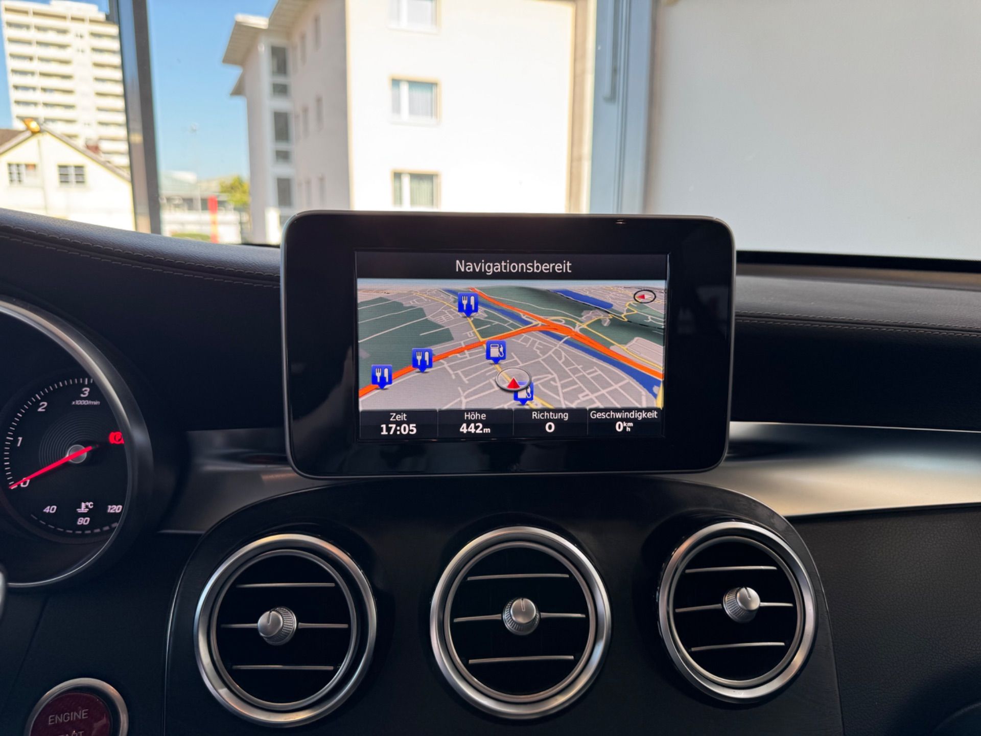 MERCEDES-BENZ GLC 250 d AMG Line 4Matic 9G-Tronic-image-12