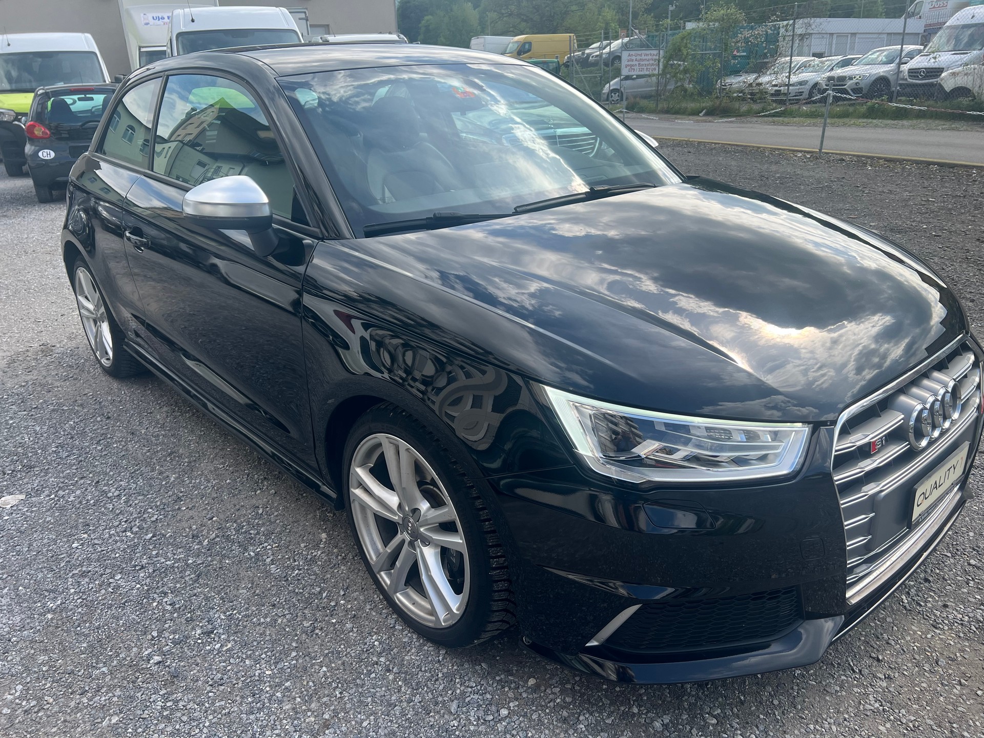 AUDI S1 2.0 TFSI Sport quattro-image-1