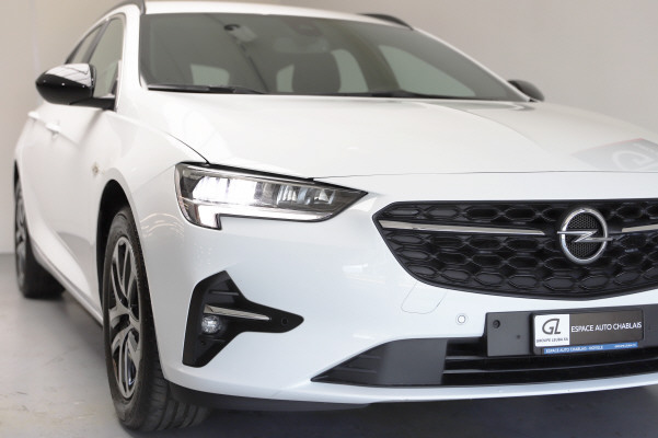 OPEL Insignia 2.0 T Edition-image-1