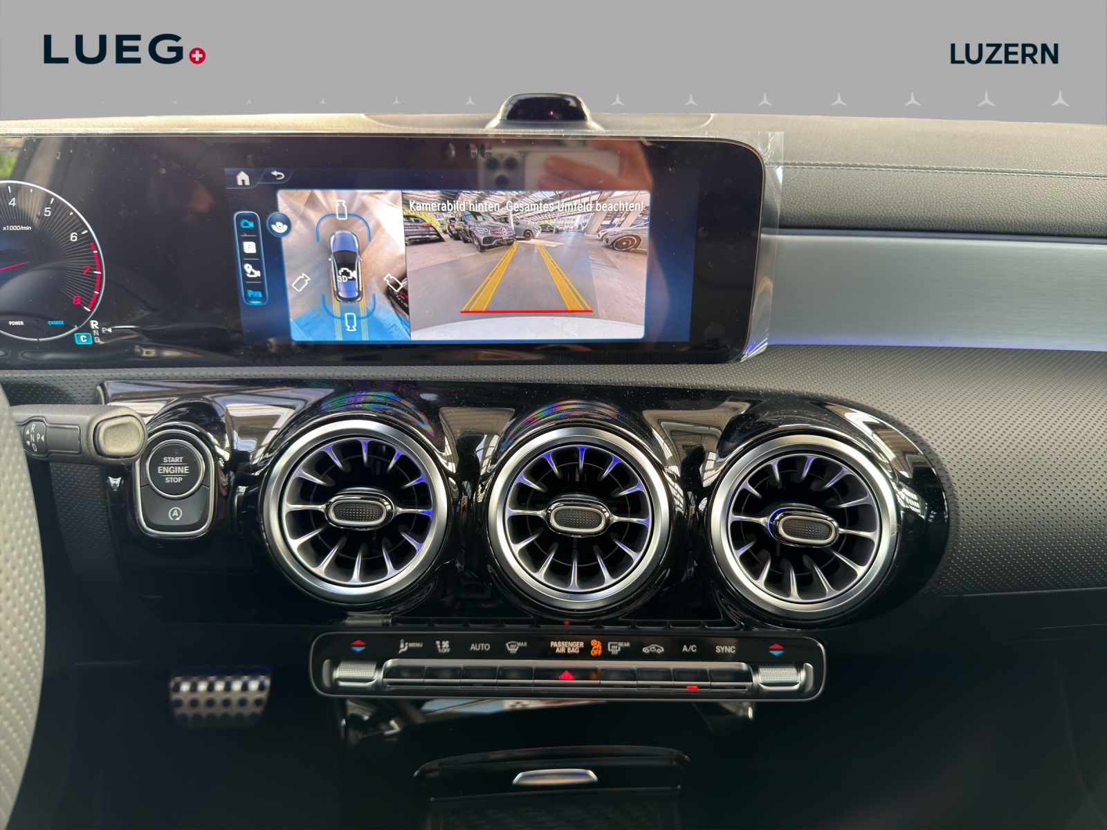 MERCEDES-BENZ A 250 4Matic 8G-DCT-image-11